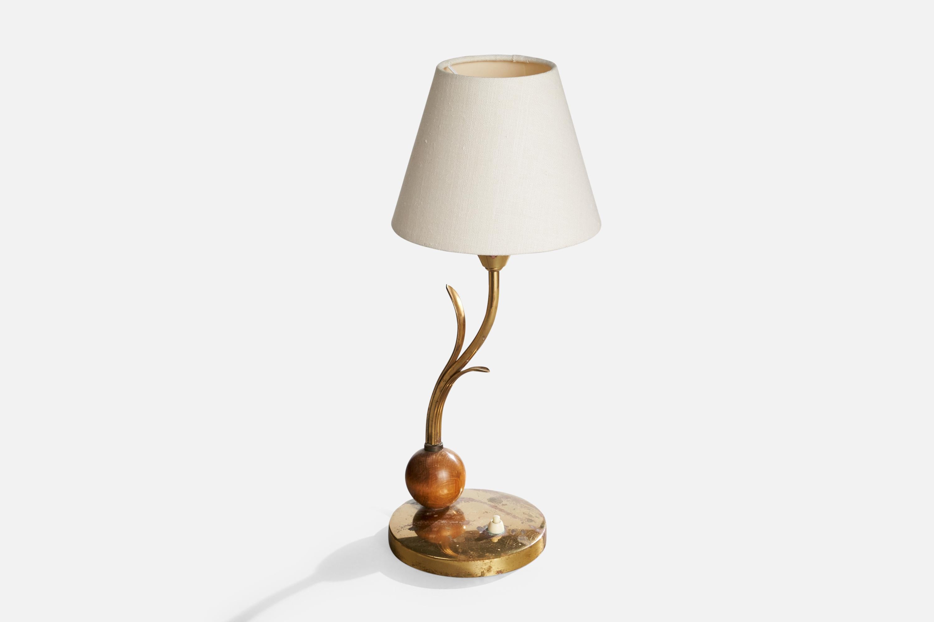 E. Hansson, Tischlampe, Messing, Eiche, Stoff, Schweden, 1940er Jahre im Zustand „Gut“ im Angebot in High Point, NC