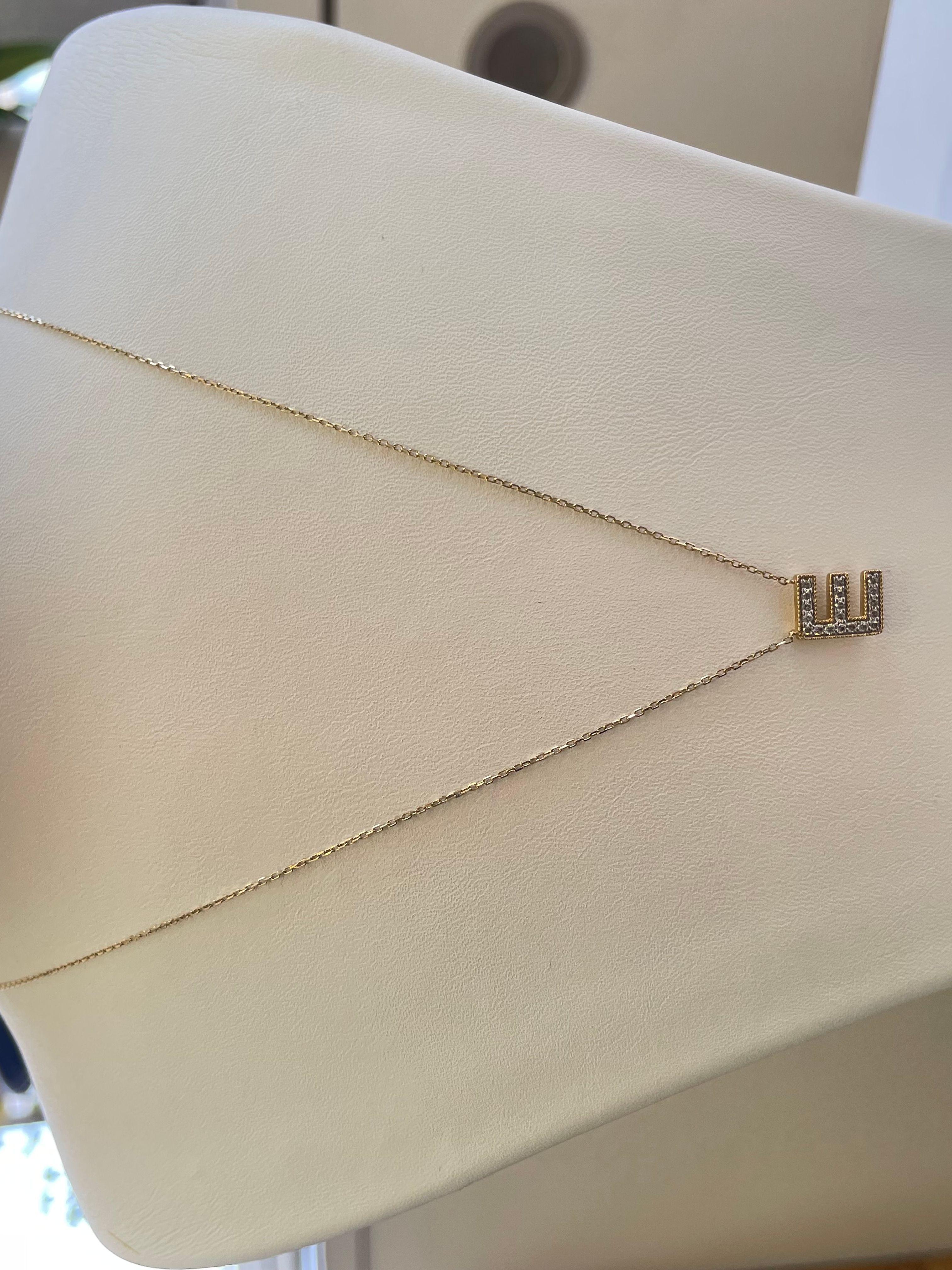 E-Initials-Diamant-Halskette, Buchstabe E-Anhänger, 14K Gelbgold Damen-Halskette (Rundschliff) im Angebot