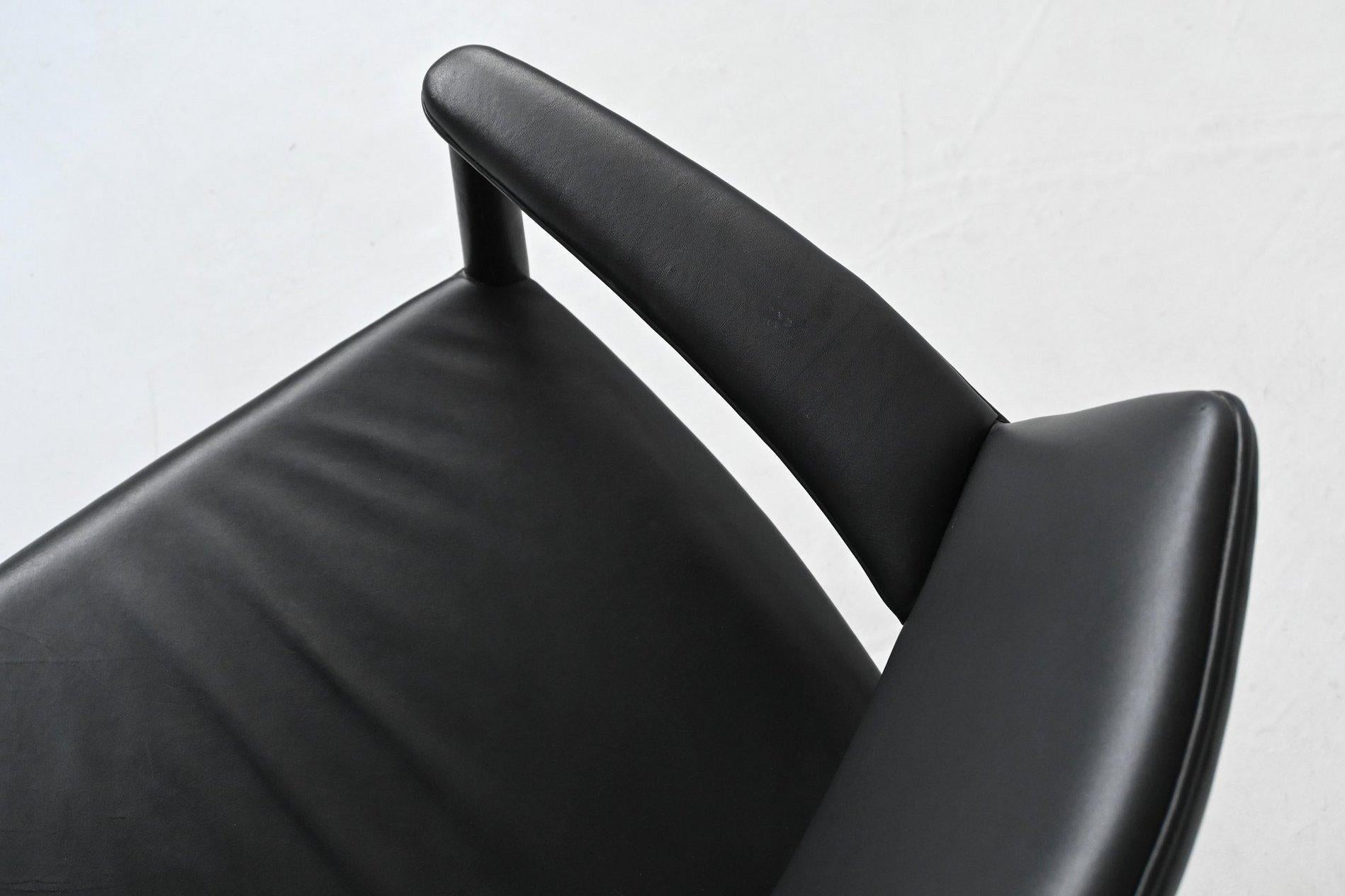 E. Larsen & A. Bender Fauteuil Madsen en palissandre Willy Beck Danemark 1949 en vente 12