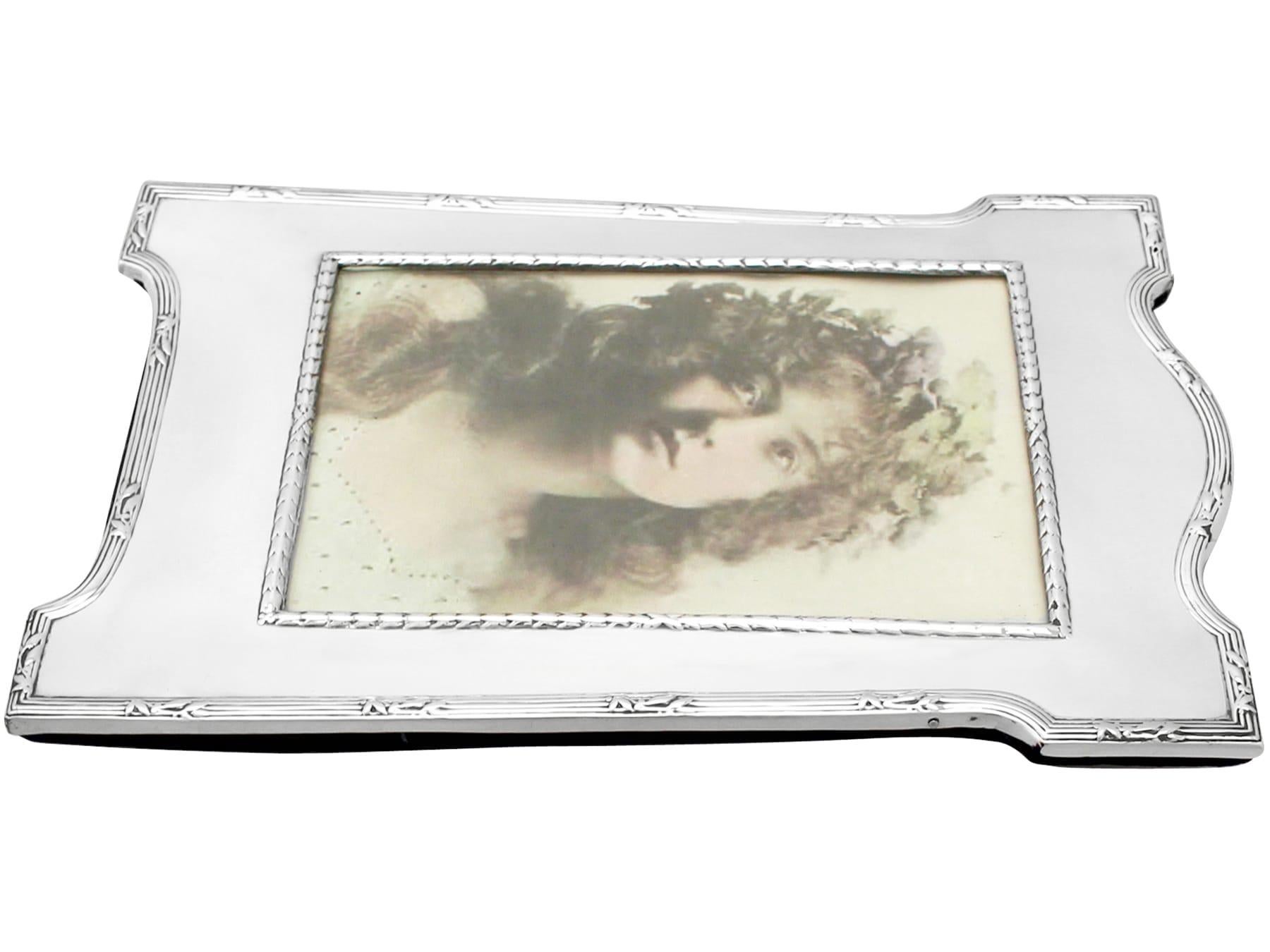 Early 20th Century E. Mander & Son Antique Edwardian Sterling Silver Photograph Frame