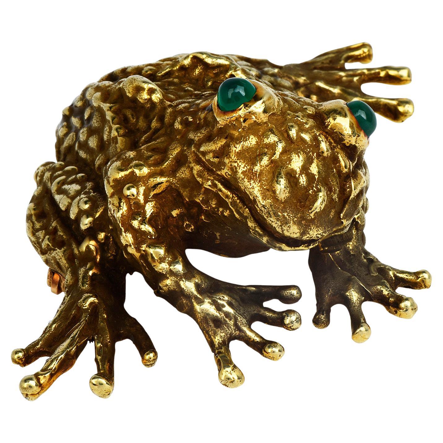 E. Pearl Emerald 18K Yellow Gold Large Frog Brooch Pin For Sale