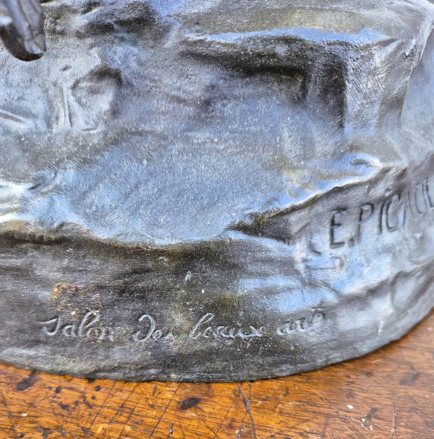 E Picault, Persée ou la naissance de Pegasus, sculpture signée, fin du 19e siècle en vente 5