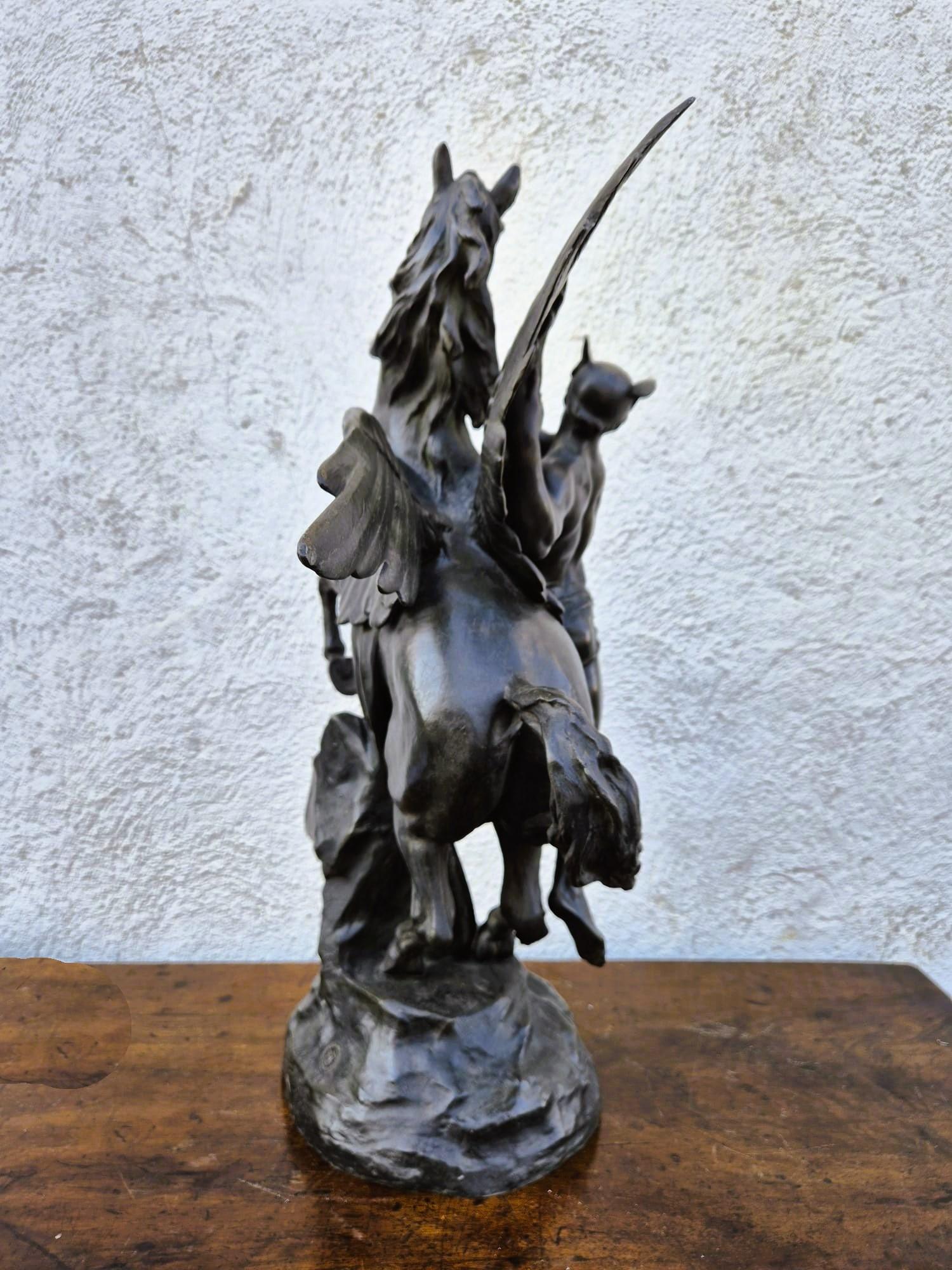 Autre E Picault, Persée ou la naissance de Pegasus, sculpture signée, fin du 19e siècle en vente