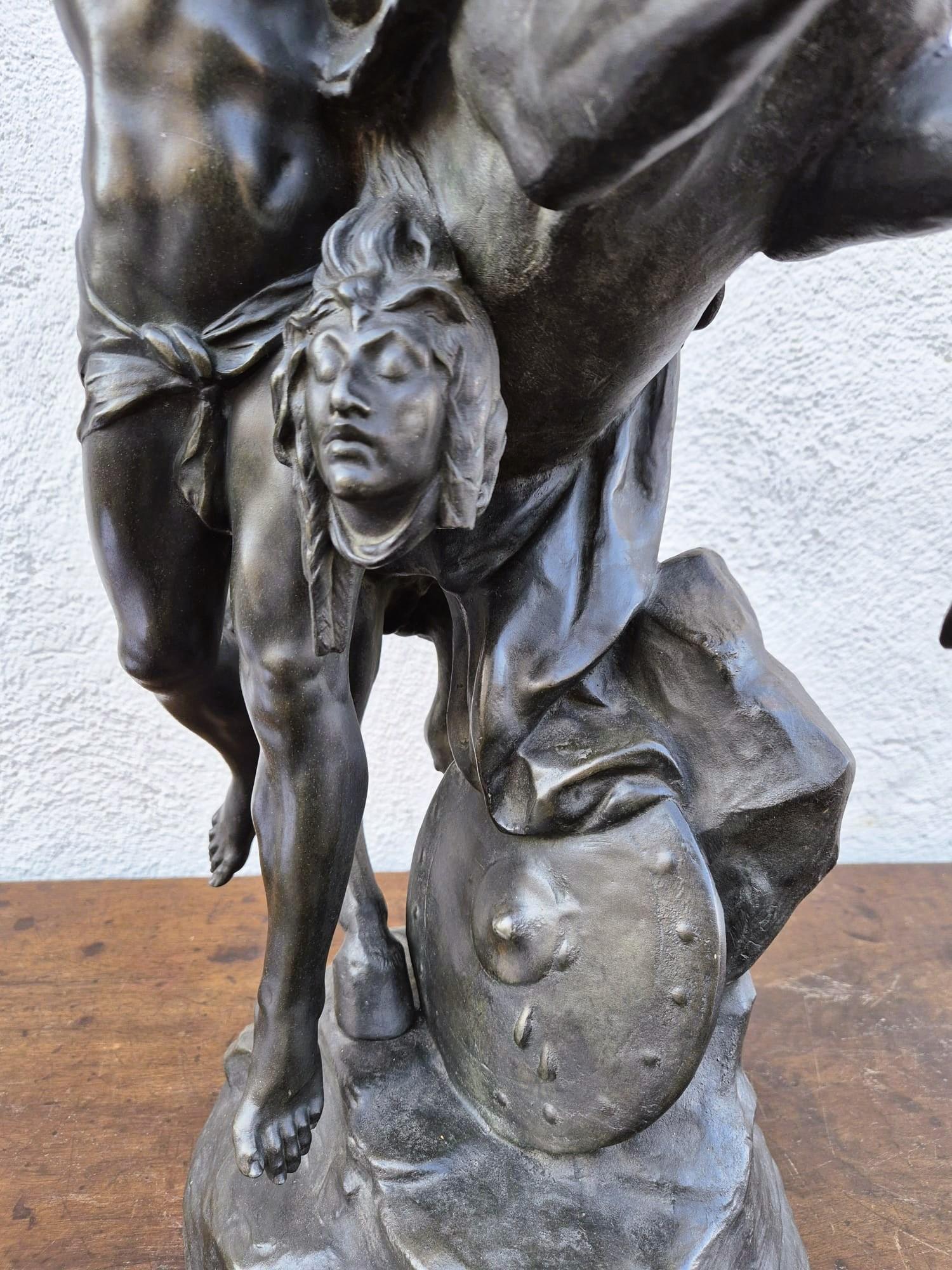 E Picault, Persée ou la naissance de Pegasus, sculpture signée, fin du 19e siècle en vente 2