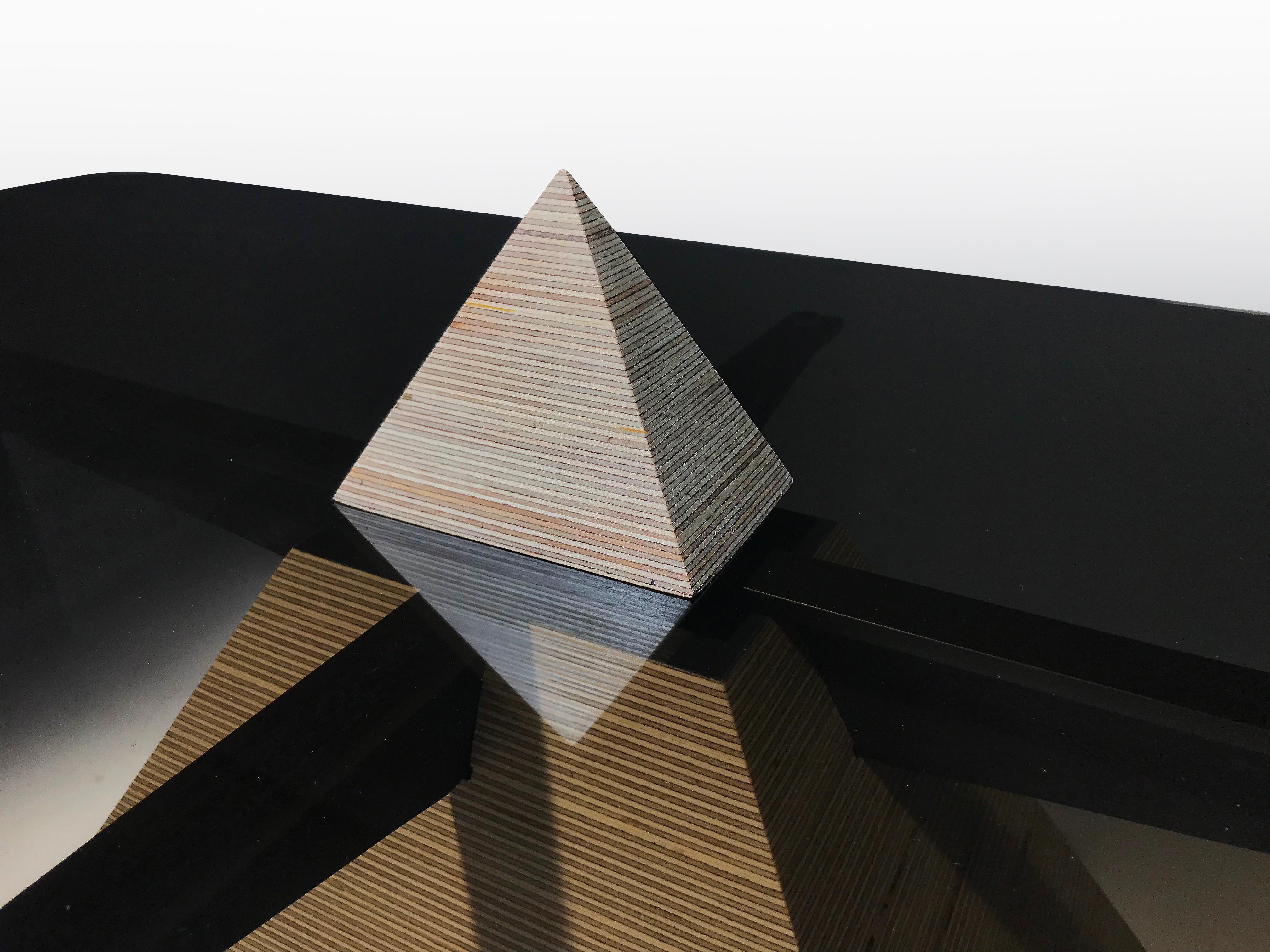 American EÆ Pyramid Halo Coffee Table in Laminated Finland Birch Plywood and Black Glass For Sale