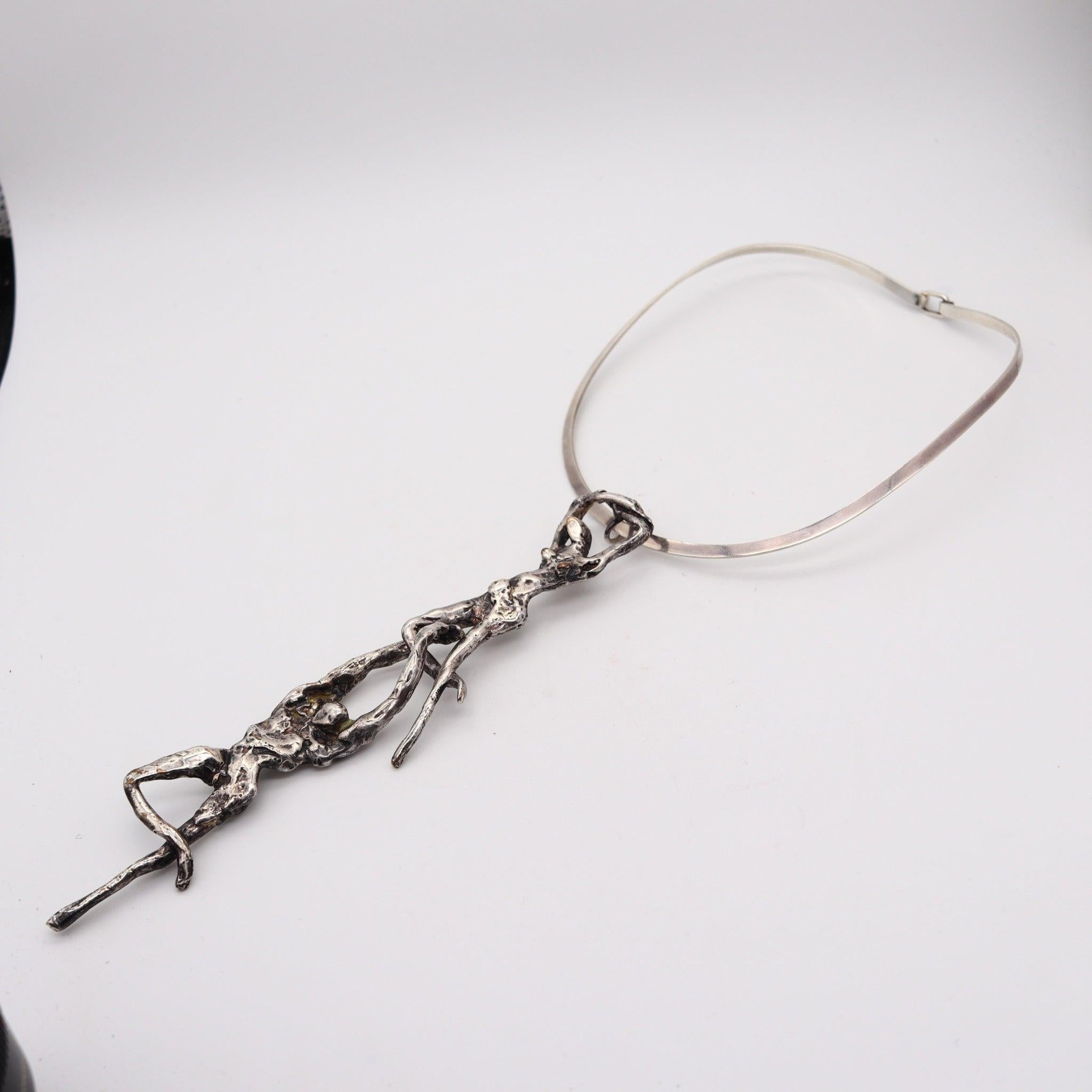E. SILVERT 1960 Acrobati modernisti Collana scultorea in argento 925 In condizioni ottime in vendita a Miami, FL
