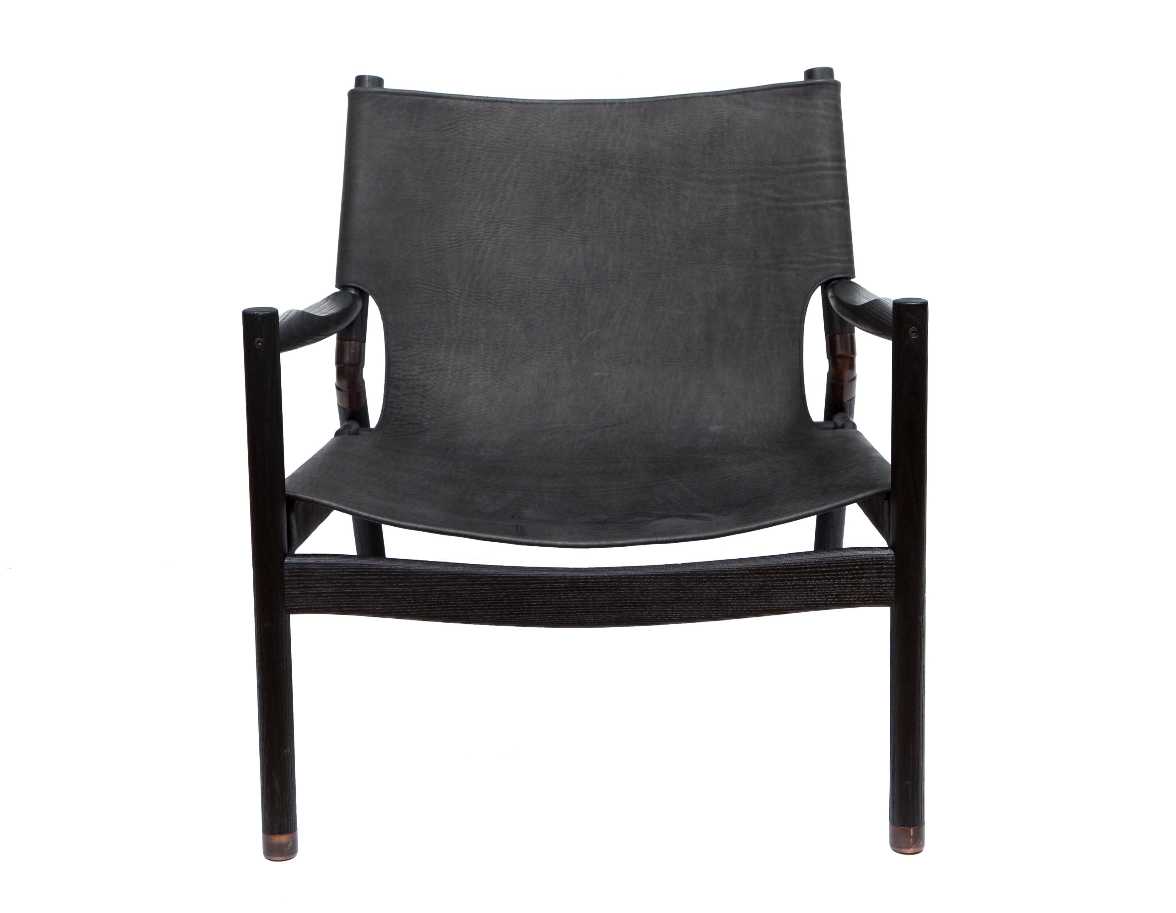 Blackened EÆ Slung Leather Lounge Chair in Charred Oak For Sale