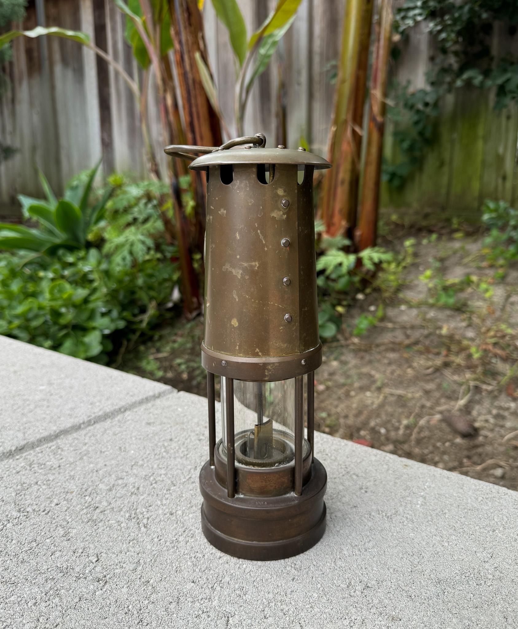 E. Thomas & Williams Brass Minors Lamp, United Kingdom, 1984 For Sale 5
