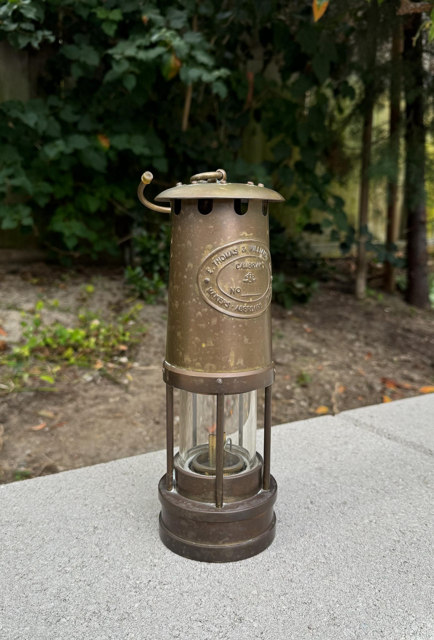 E. Thomas & Williams Brass Minors Lamp, United Kingdom, 1984 For Sale 1