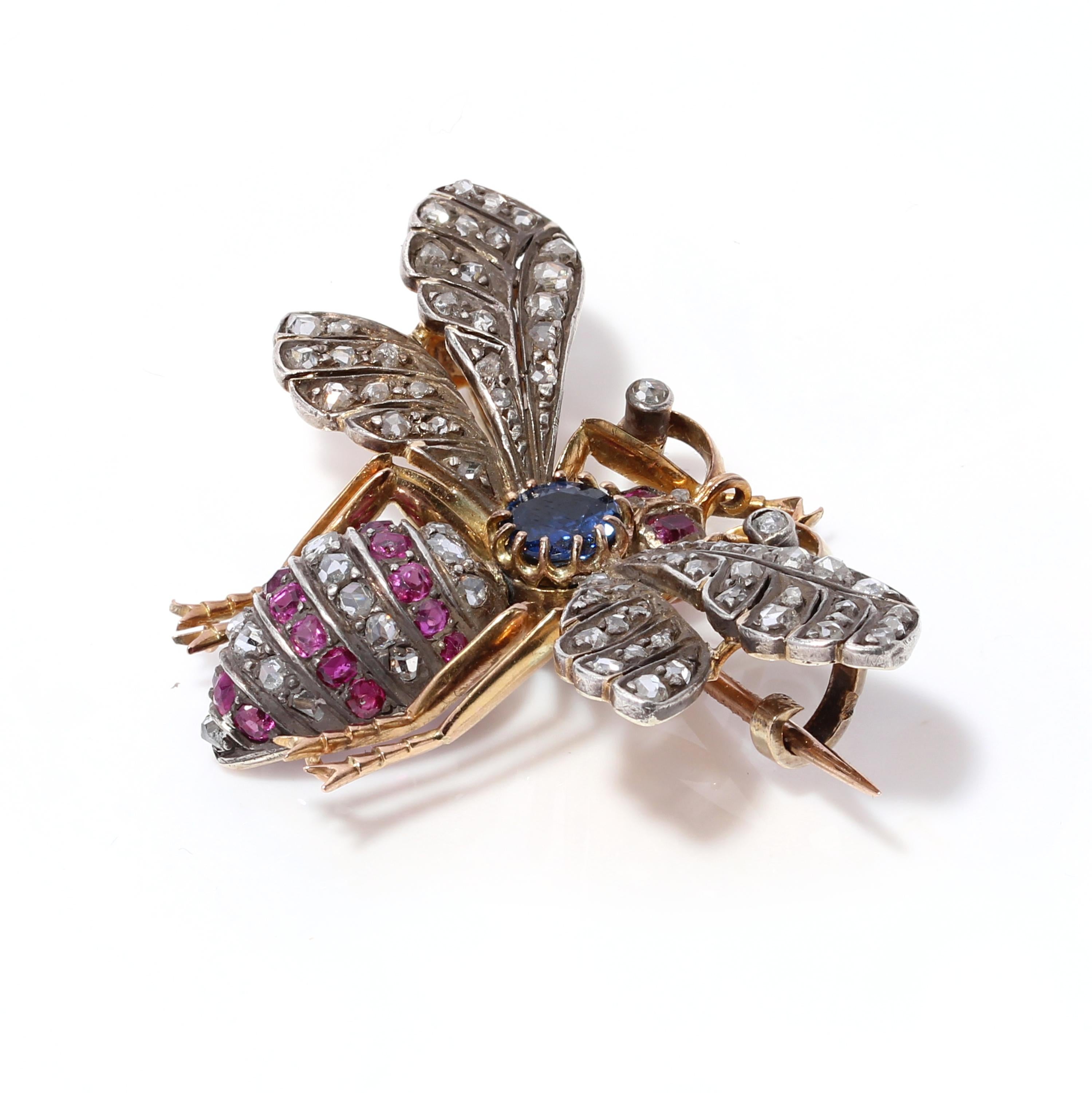 E Victorian 18kt. Yellow Gold and Sterling Silver Insect Brooch, Sapphires, Ruby In Good Condition In Braintree, GB