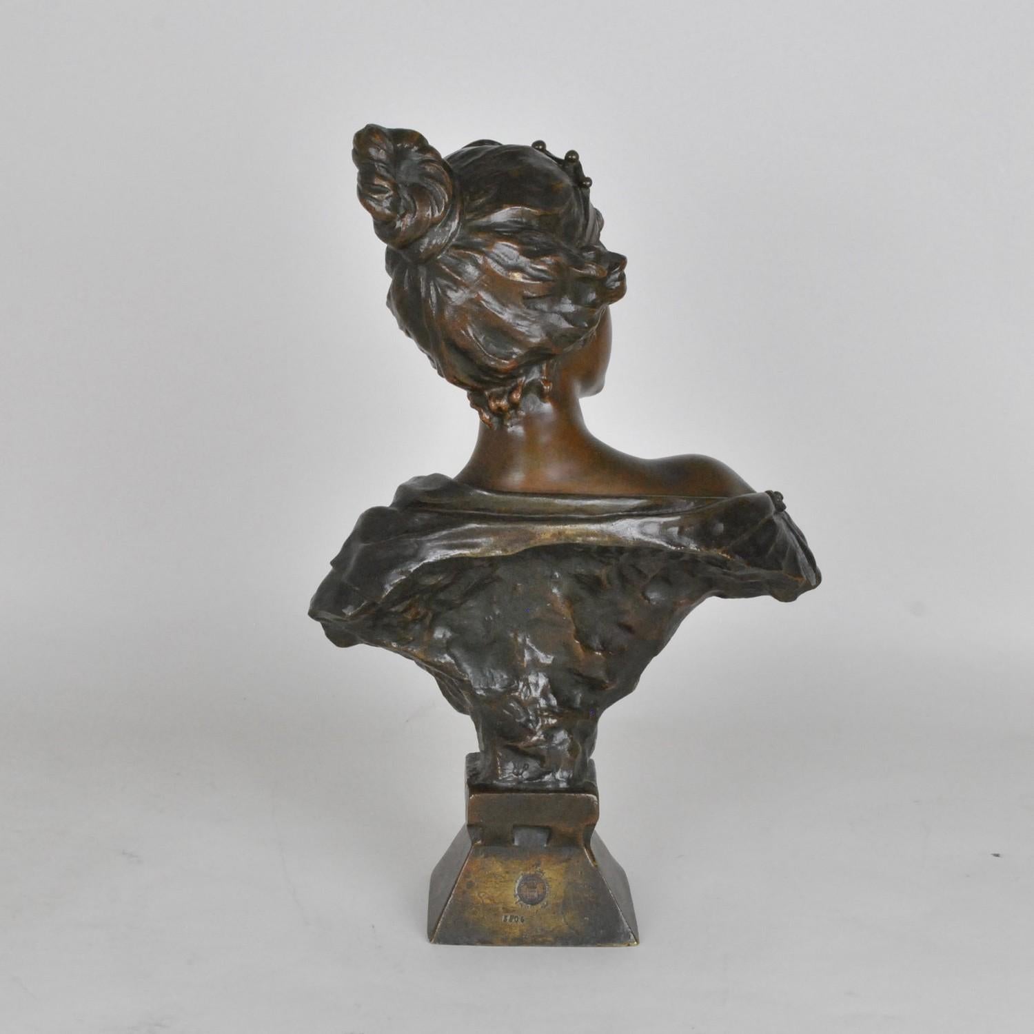 Art Nouveau E Villanis, Lucretia, Signed Bronze Bust, Early 20th Century