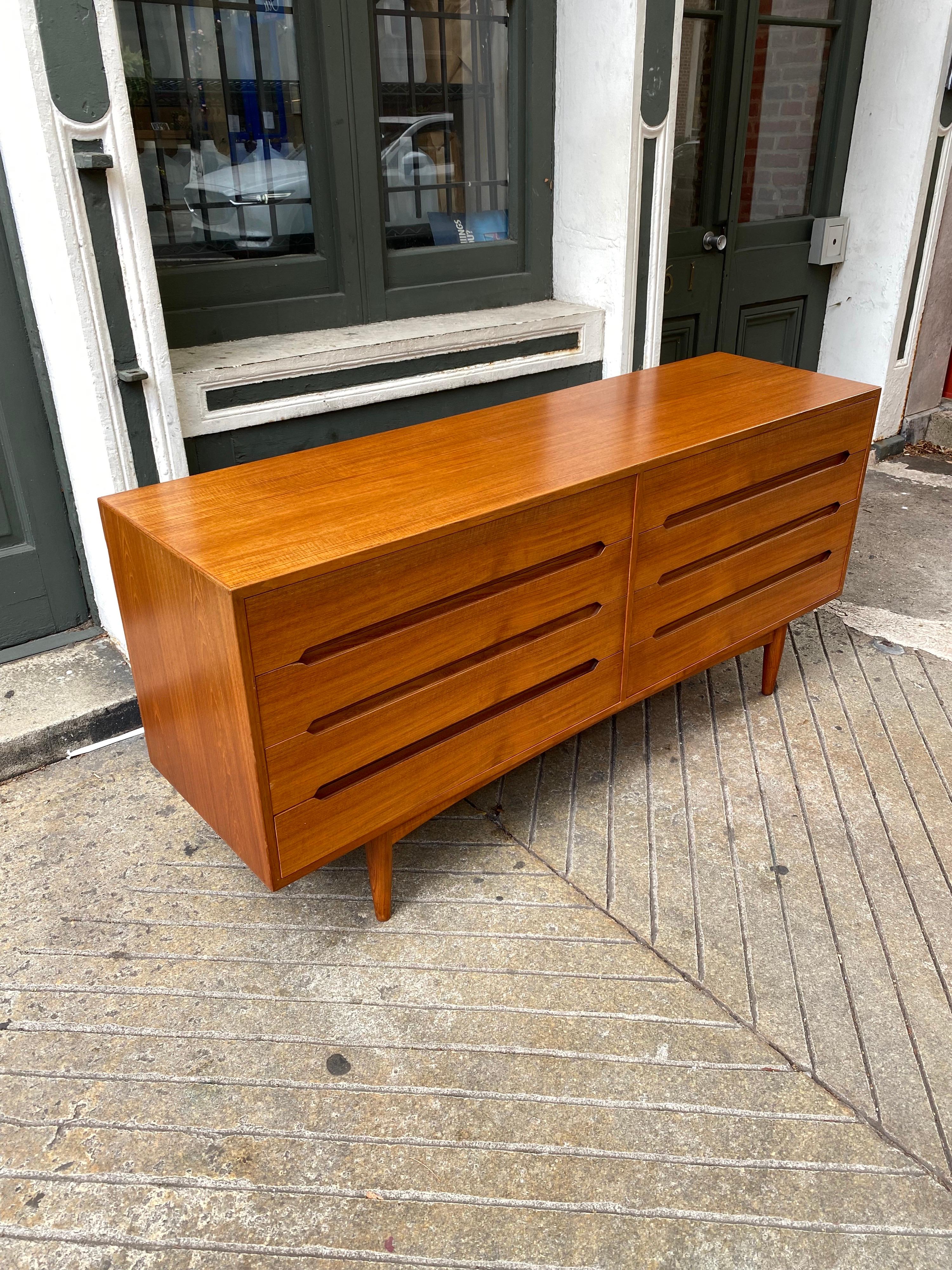 E. W. Bach Danish Teak 8 Drawer Dresser 5