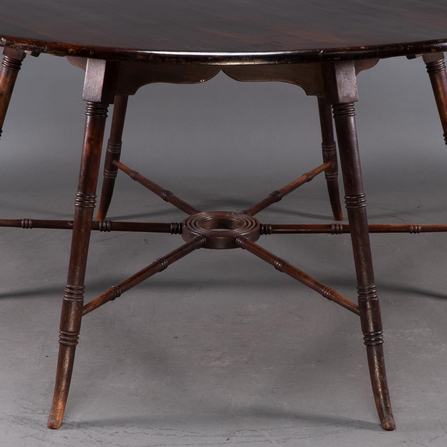 E W Godwin, an Anglo-Japanese Aesthetic Movement walnut centre or dining table For Sale 2
