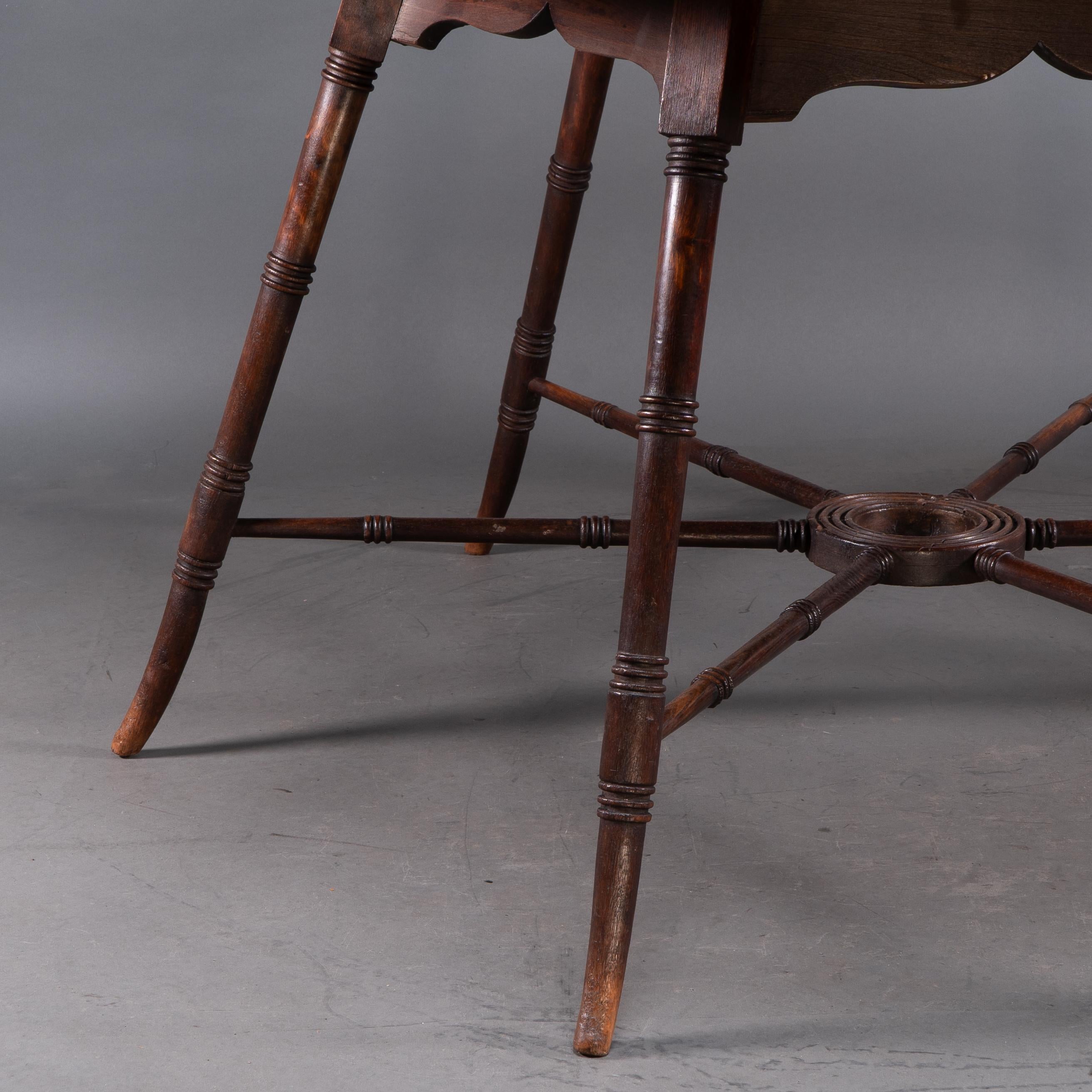 E W Godwin, an Anglo-Japanese Aesthetic Movement walnut centre or dining table For Sale 5