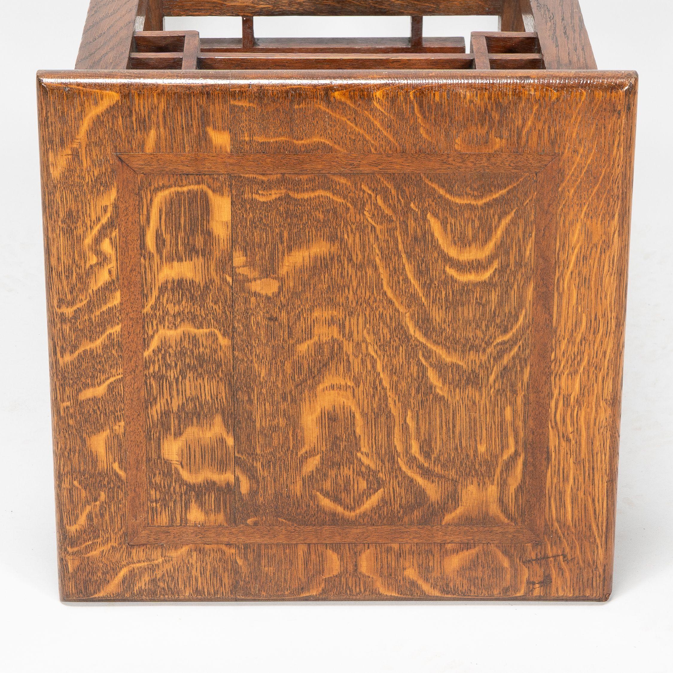 E. W. Godwin. An Anglo-Japanese Oak & Lattice Statue Stand with wide inlaid top For Sale 7