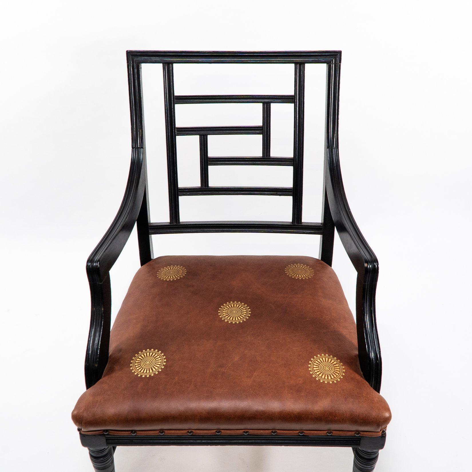E. W. Godwin, attri. Zwei anglo-japanische Aesthetic Movement Sessel aus Ebenholz im Angebot 1