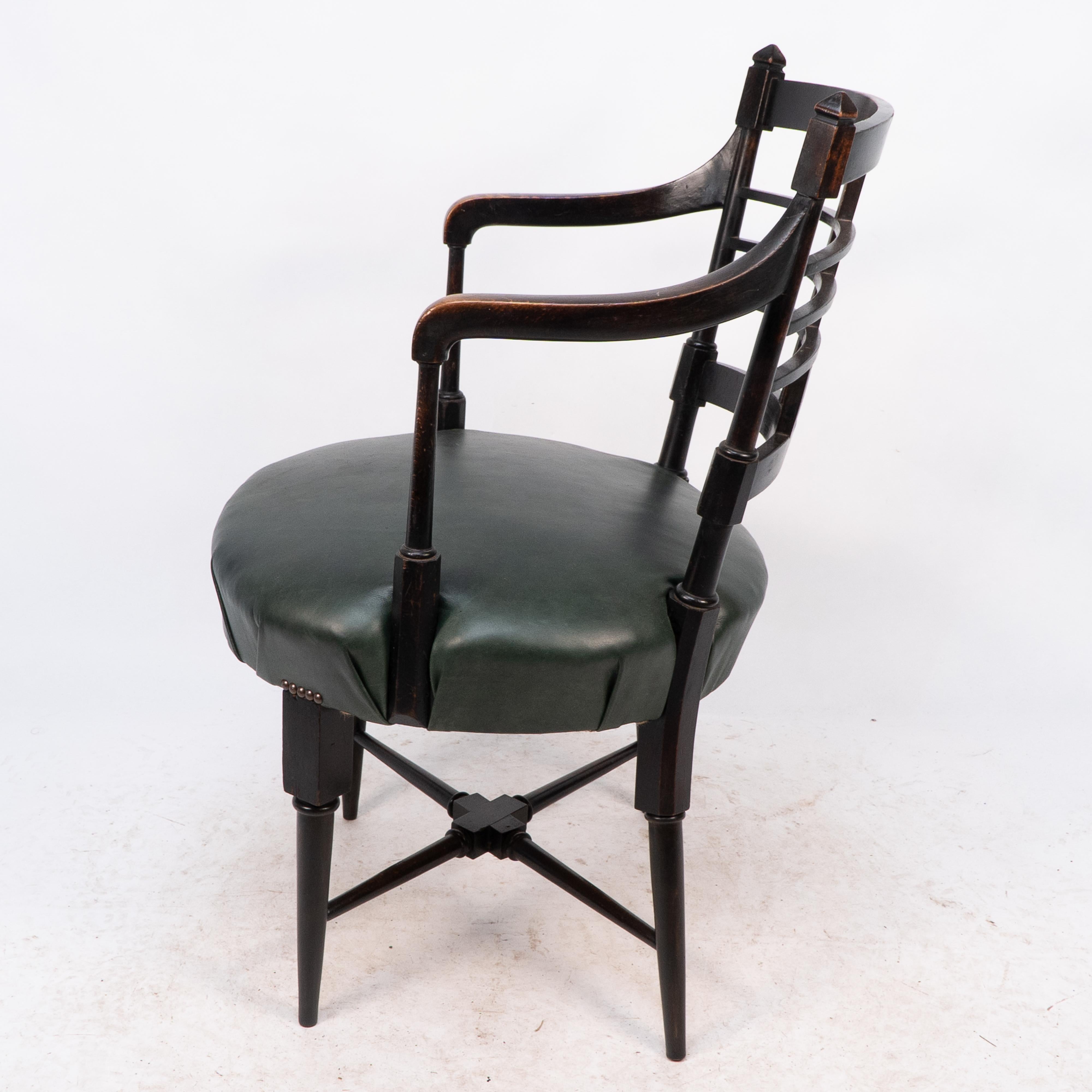 E W Godwin for William Watt. An Anglo-Japanese Old English or Jacobean armchair In Good Condition For Sale In London, GB