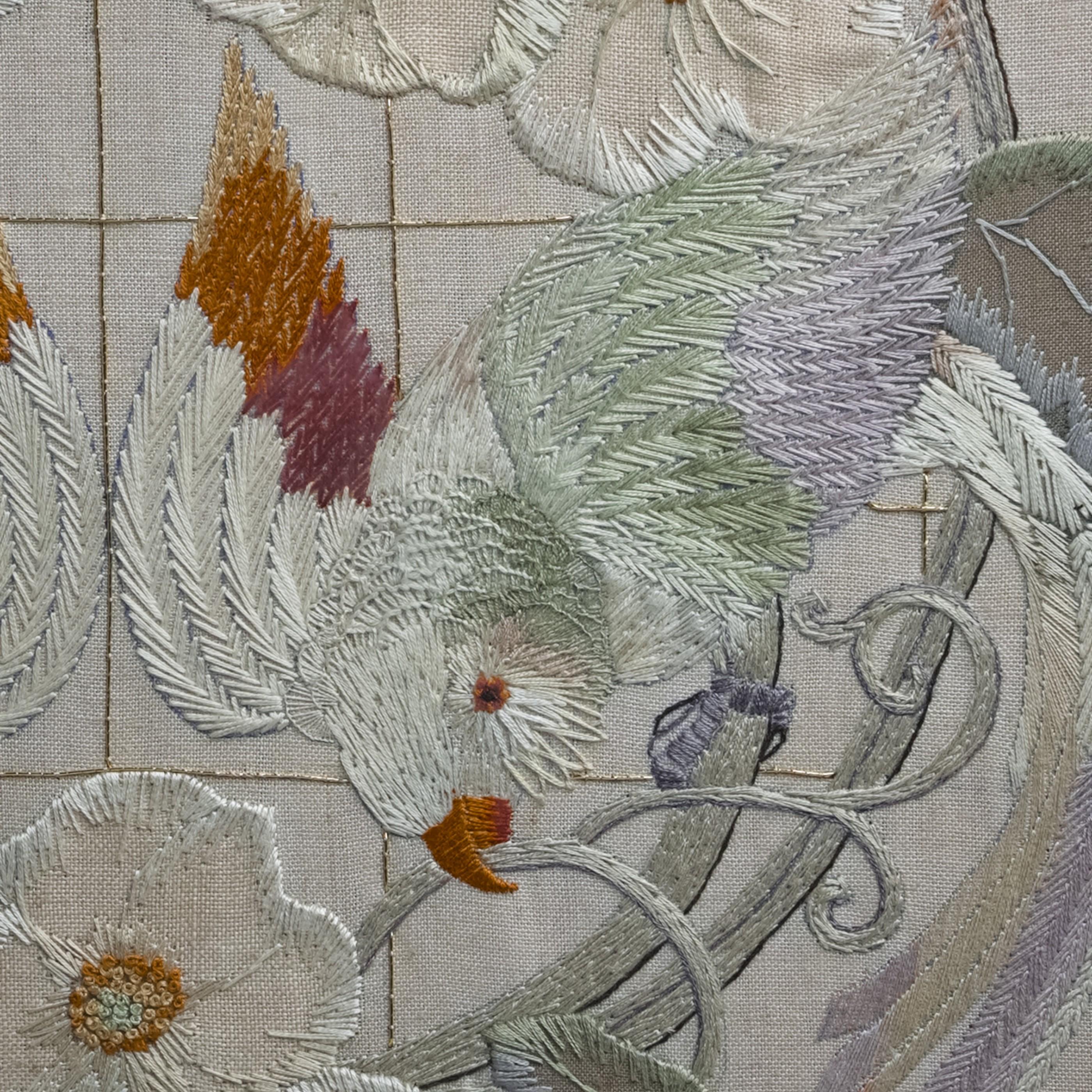 Stile E W Godwin. Un parafuoco anglo-giapponese con un ricamo in seta giapponese. in vendita 8