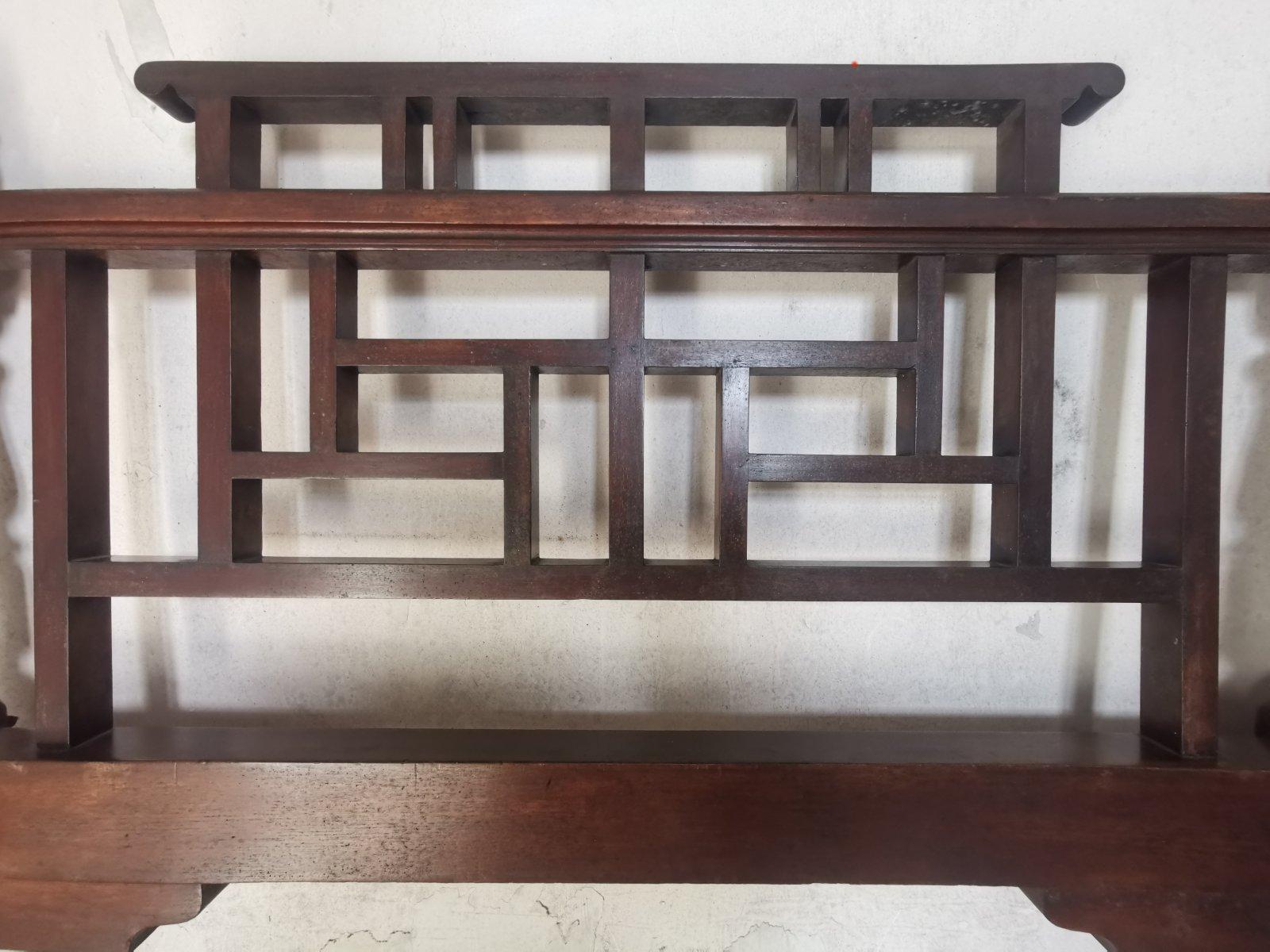 E W Godwin Style Rare Anglo-Japanese Walnut Double Bed with Lattice Work Details In Good Condition For Sale In London, GB
