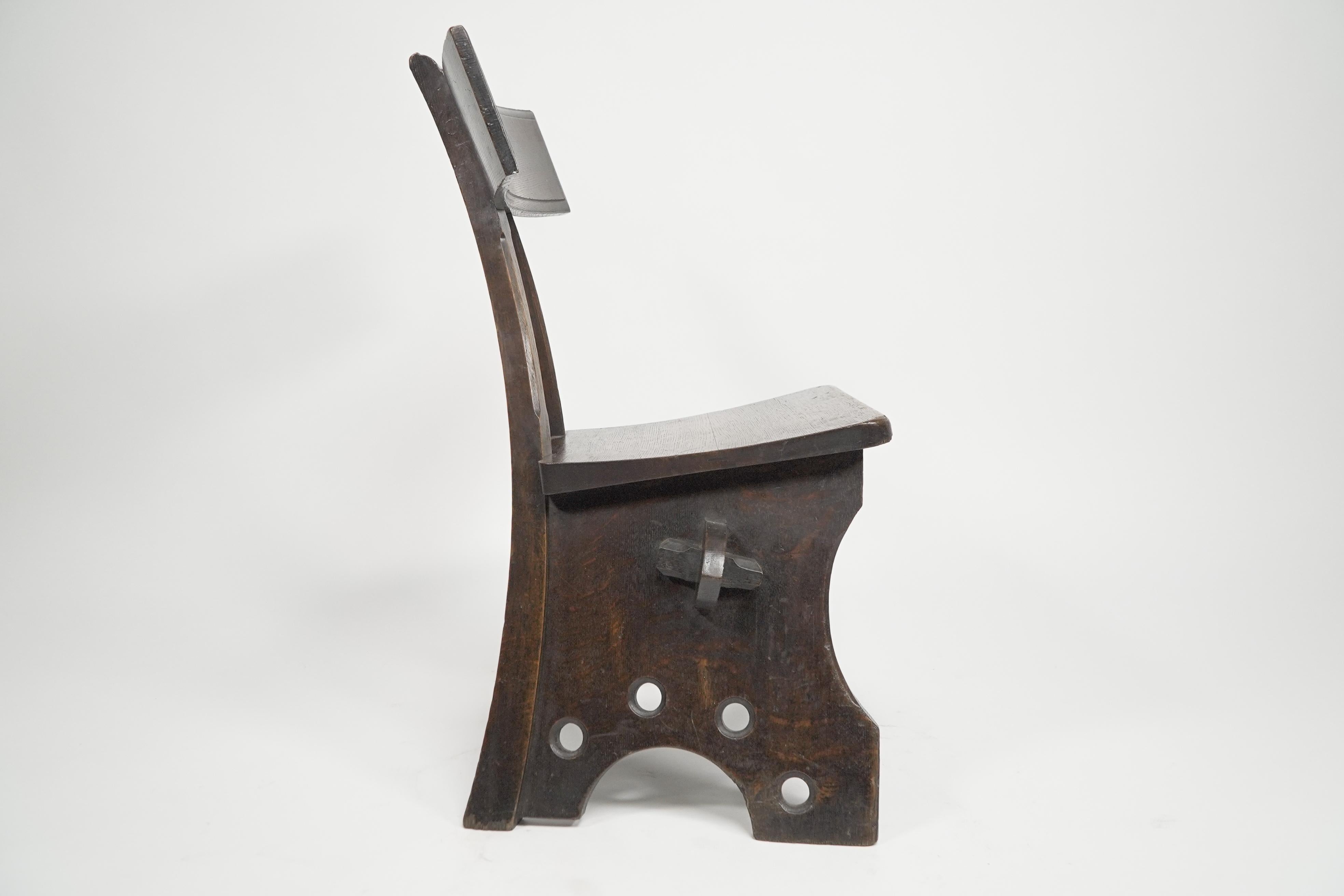 E W Pugin. Gothic Revival oak chair designed for the Granville Hotel in Ramsgate In Good Condition For Sale In London, GB