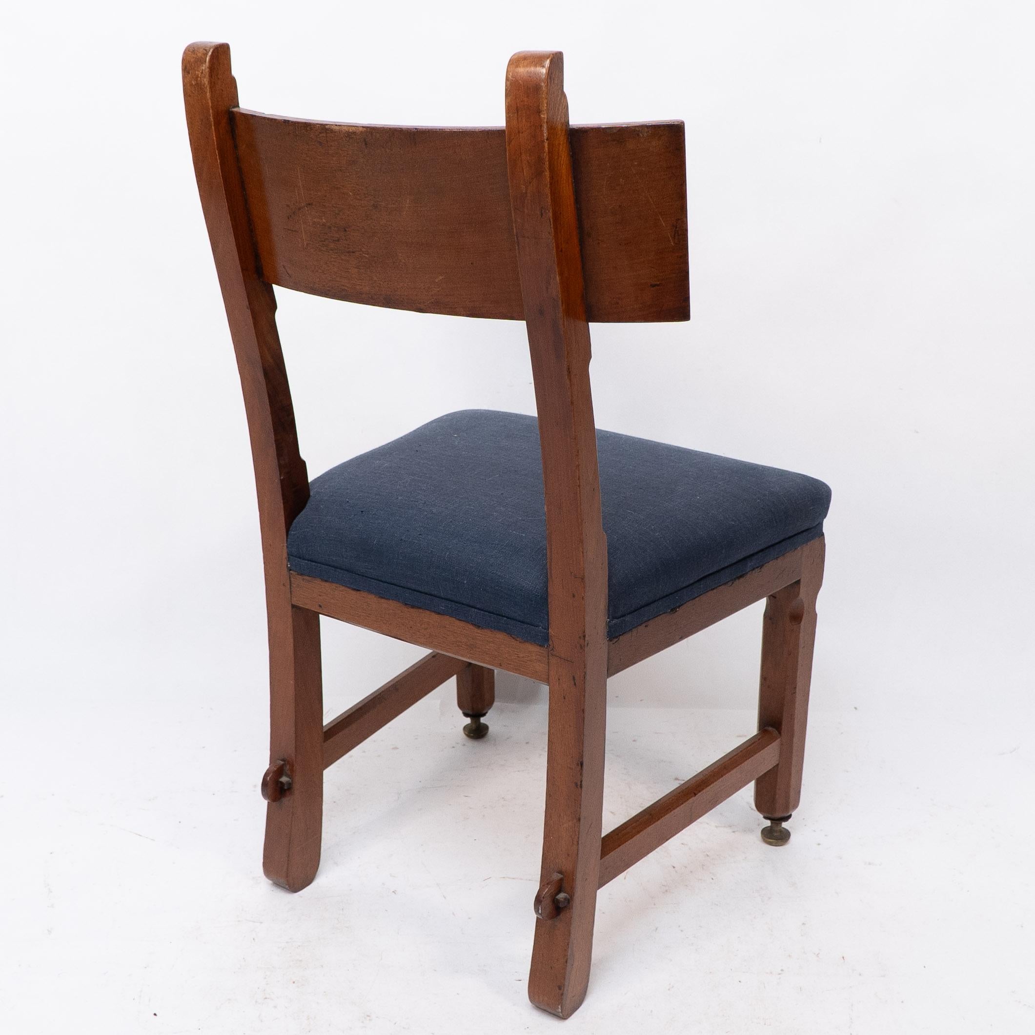 E W Pugin. A walnut side chair with curvaceous back rest with oak pegs For Sale 7
