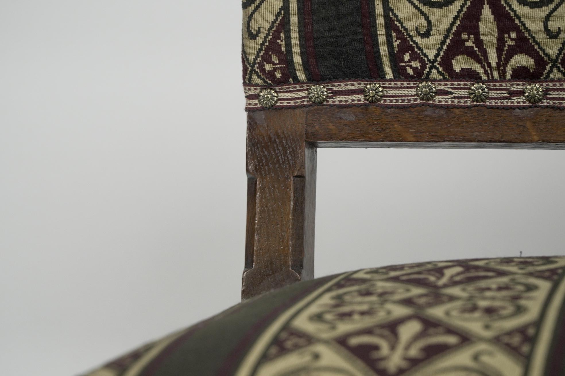 E W Pugin attri. A Gothic Revival oak duet chair with a wider than usual seat. For Sale 4