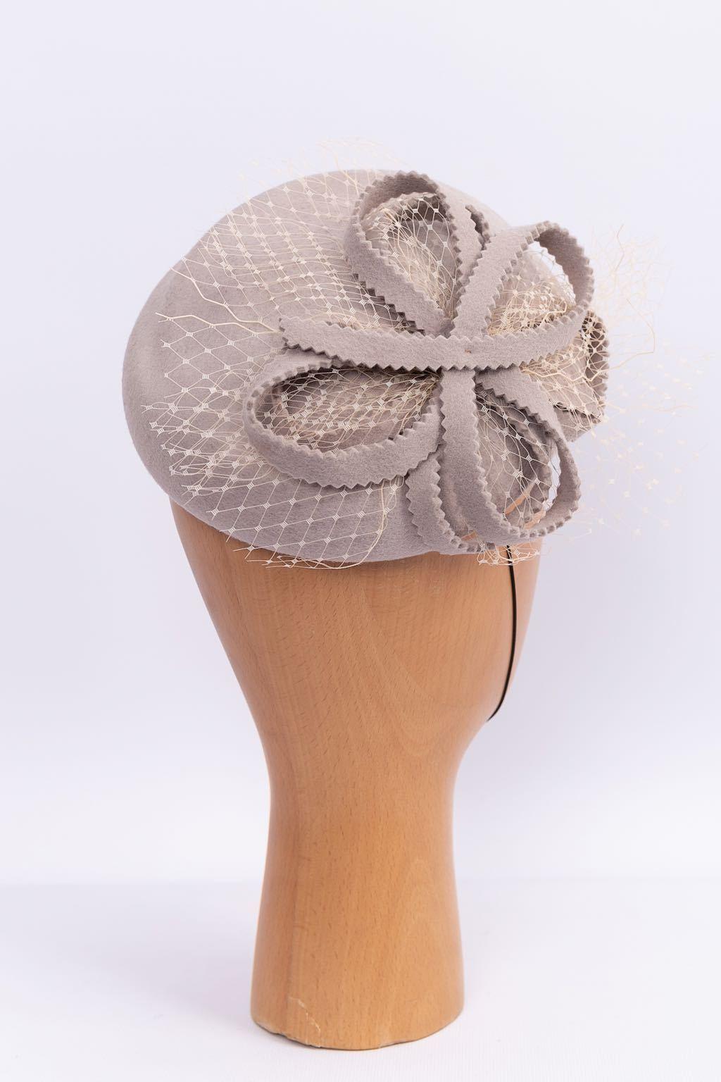 Marrone E. Fascinatore grigio Werlé in vendita