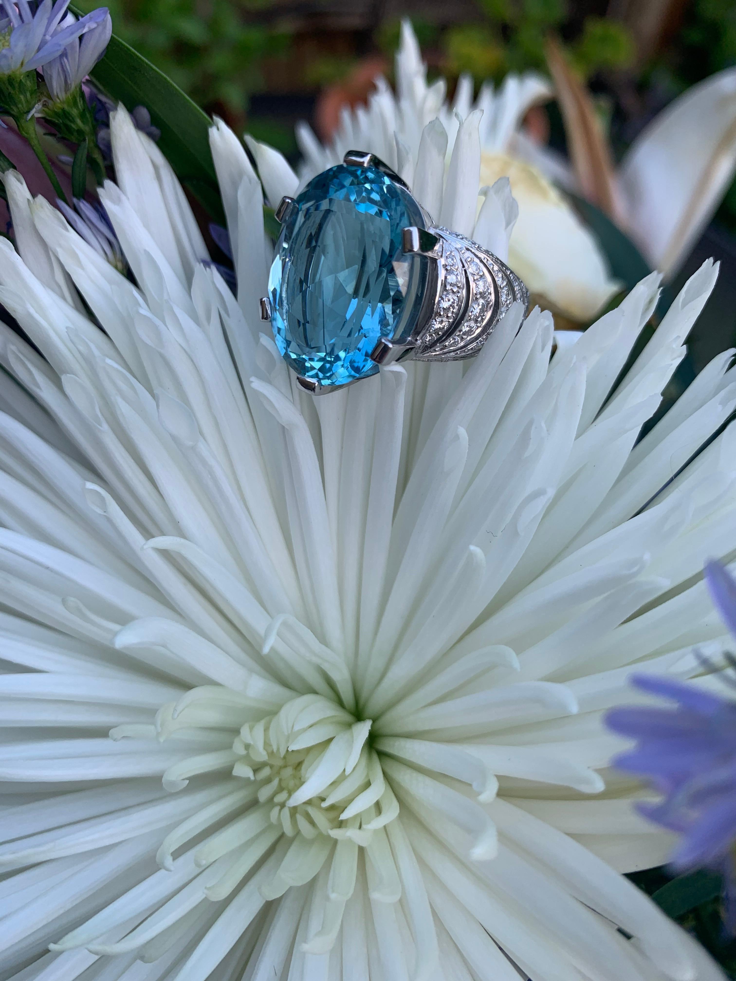 Women's E Wolfe & Co 17.86ct Aquamarine and Diamond 18ct White Gold Cocktail Ring For Sale