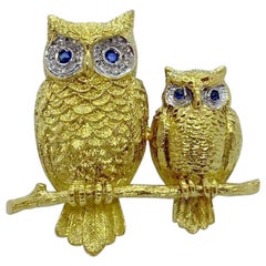 E. Wolfe & Co. 18 Karat Yellow Gold Two Owls on a Branch Brooch 