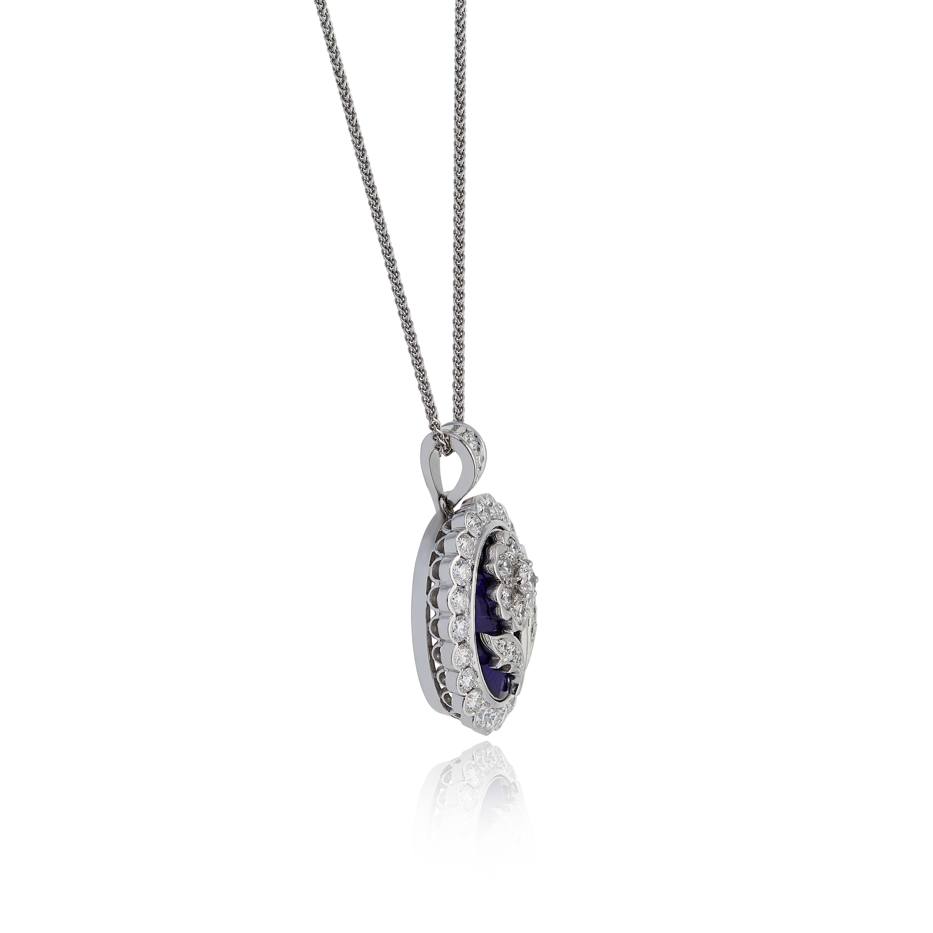 Colgante Flor de Oro Blanco de 18 Quilates Engastado con Esmalte y Diamantes Moderno en venta