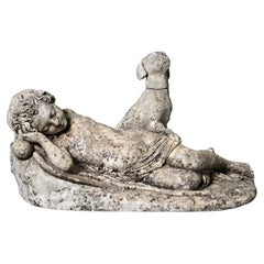 E. Wolff (1802-1879) Statua statuaria in marmo con cupido e cane addormentati, esposta alle intemperie
