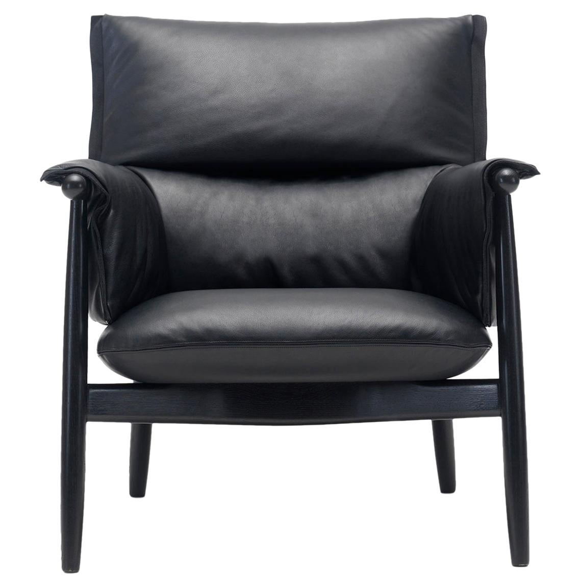 Black (Thor 301) E015 Embrace Lounge Chair in Painted Black Oak, Loke black leather, black edging