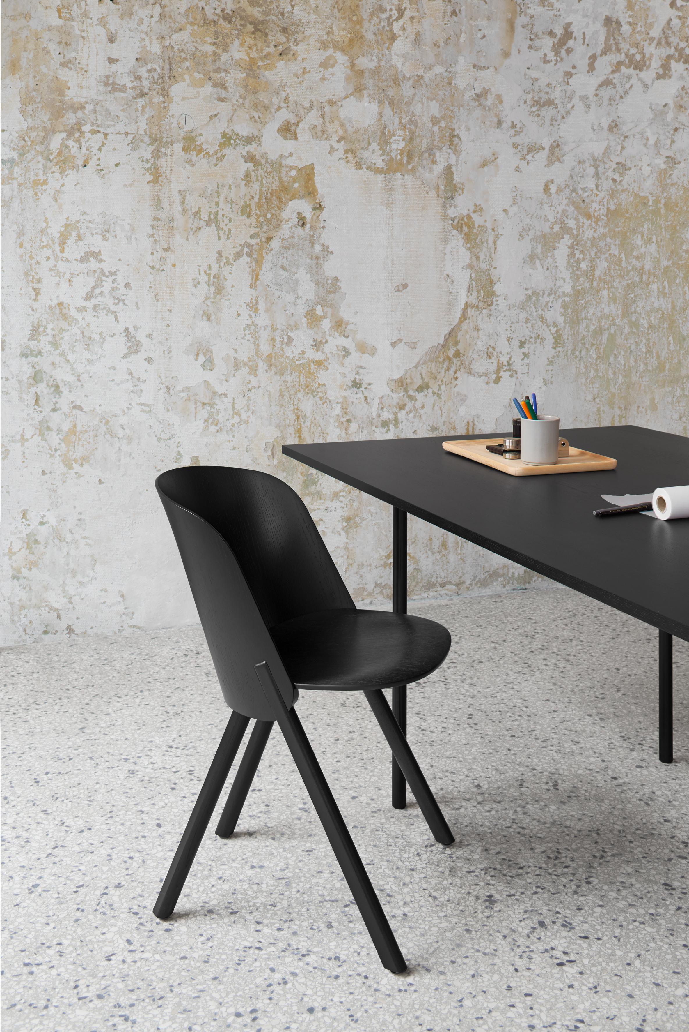 German e15 Anton Table with Jet Black Steel Base by Philipp Mainzer For Sale