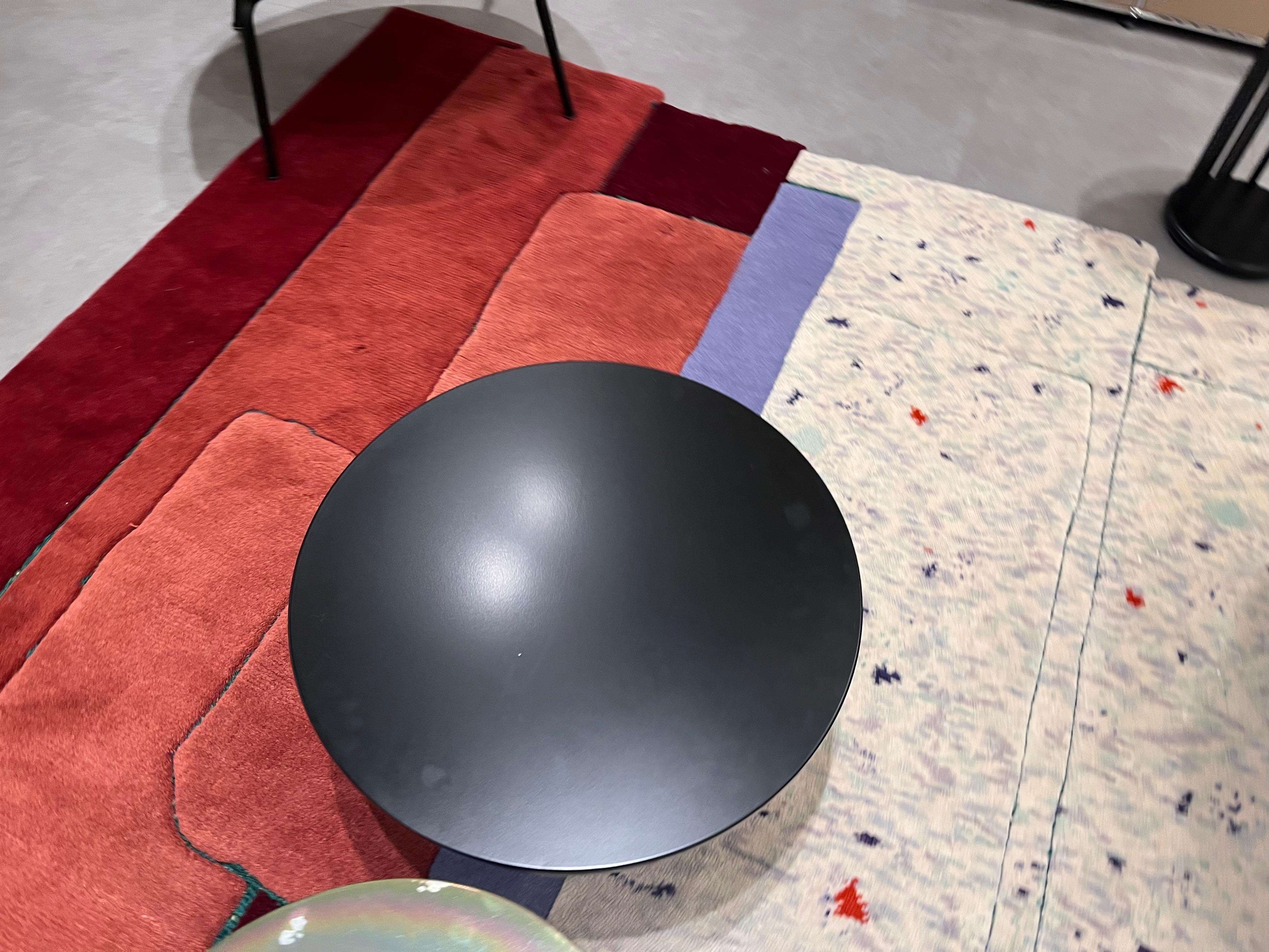 e15 Enoki Jet Black Table by Philipp Mainzer en stock Bon état - En vente à New York, NY