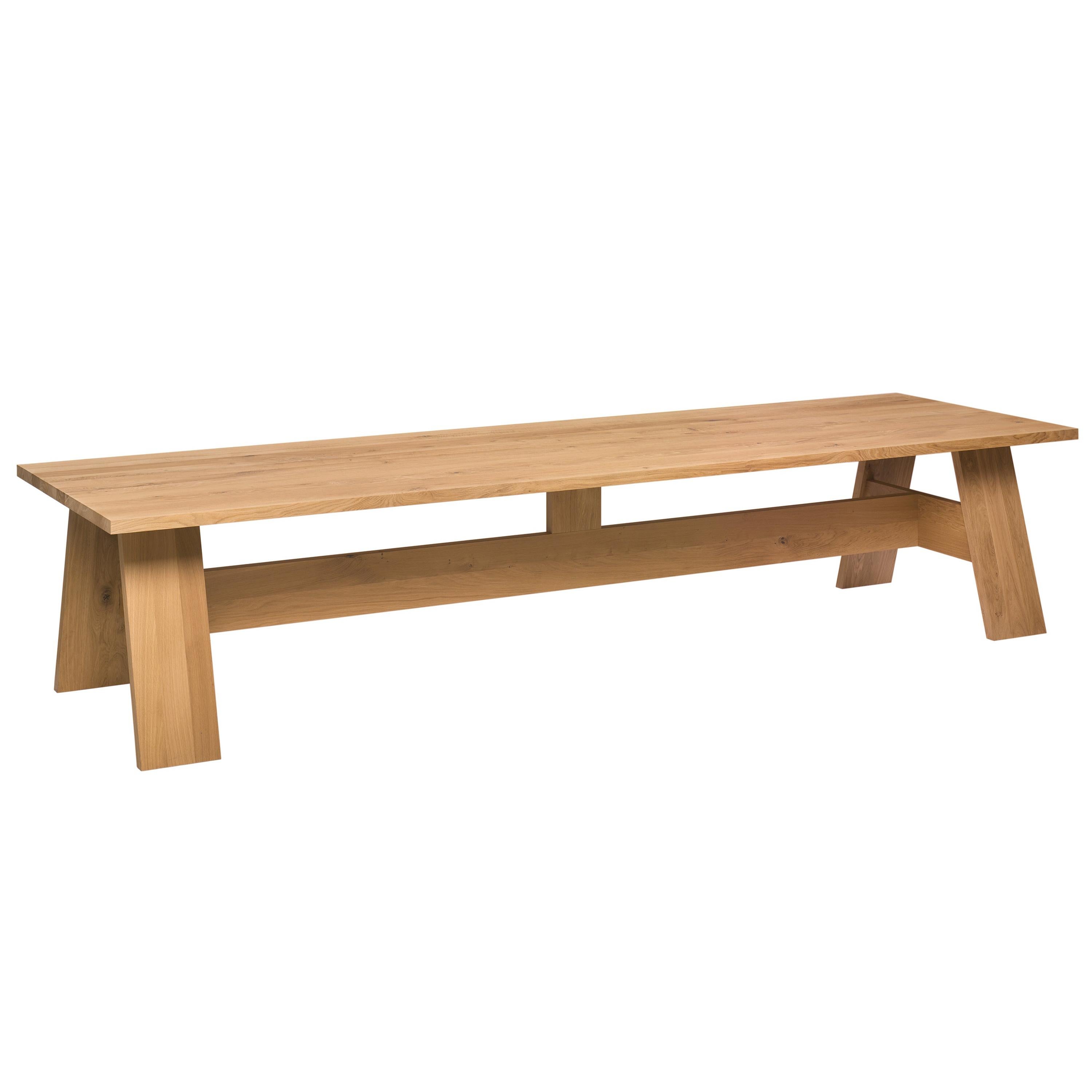 Im Angebot: e15  Anpassbarer Fayland-Holztisch von David Chipperfield, Brown (Oil Oaked)