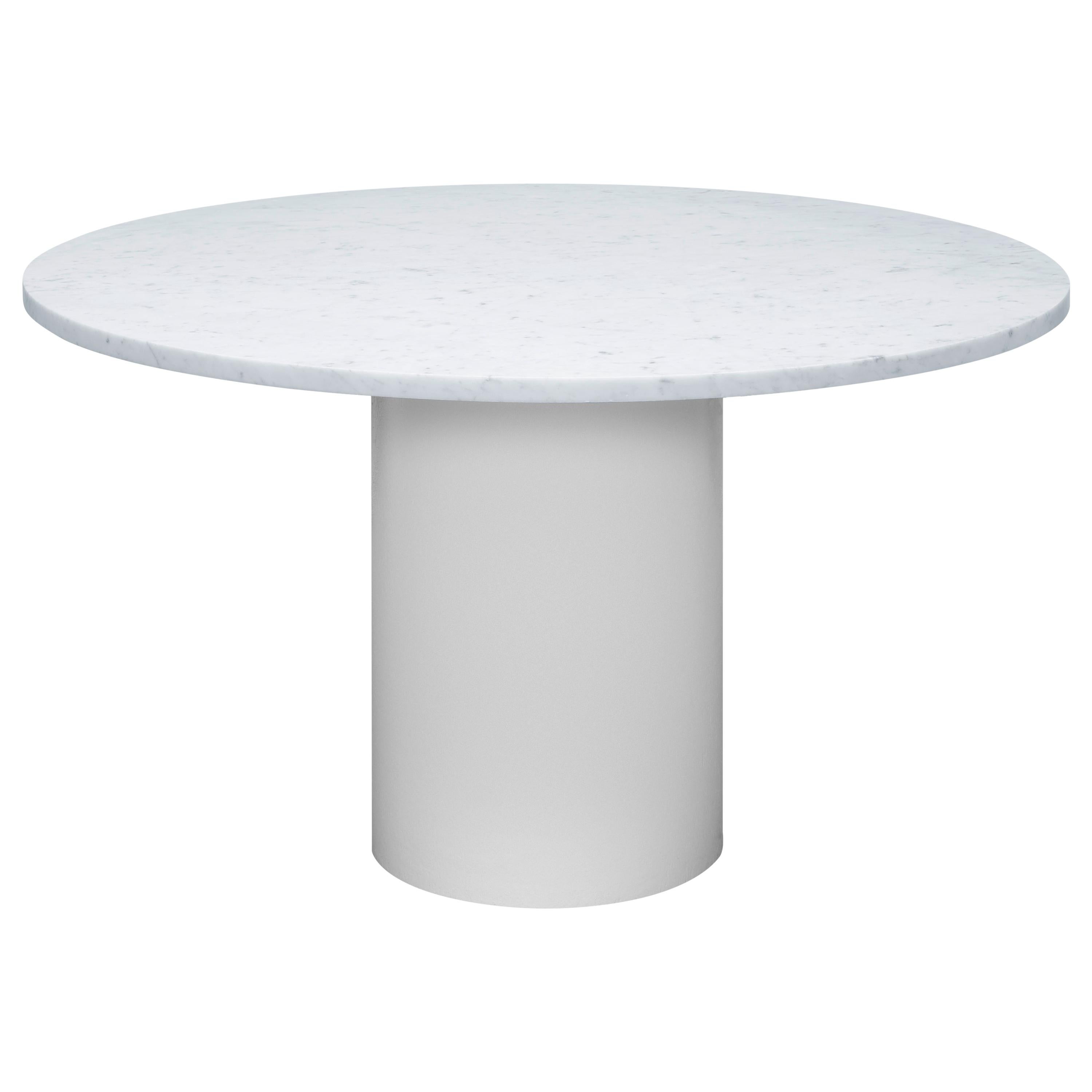 En vente : White (White Carrara) Table ronde Hiroki e15 avec base blanche par Philipp Mainzer