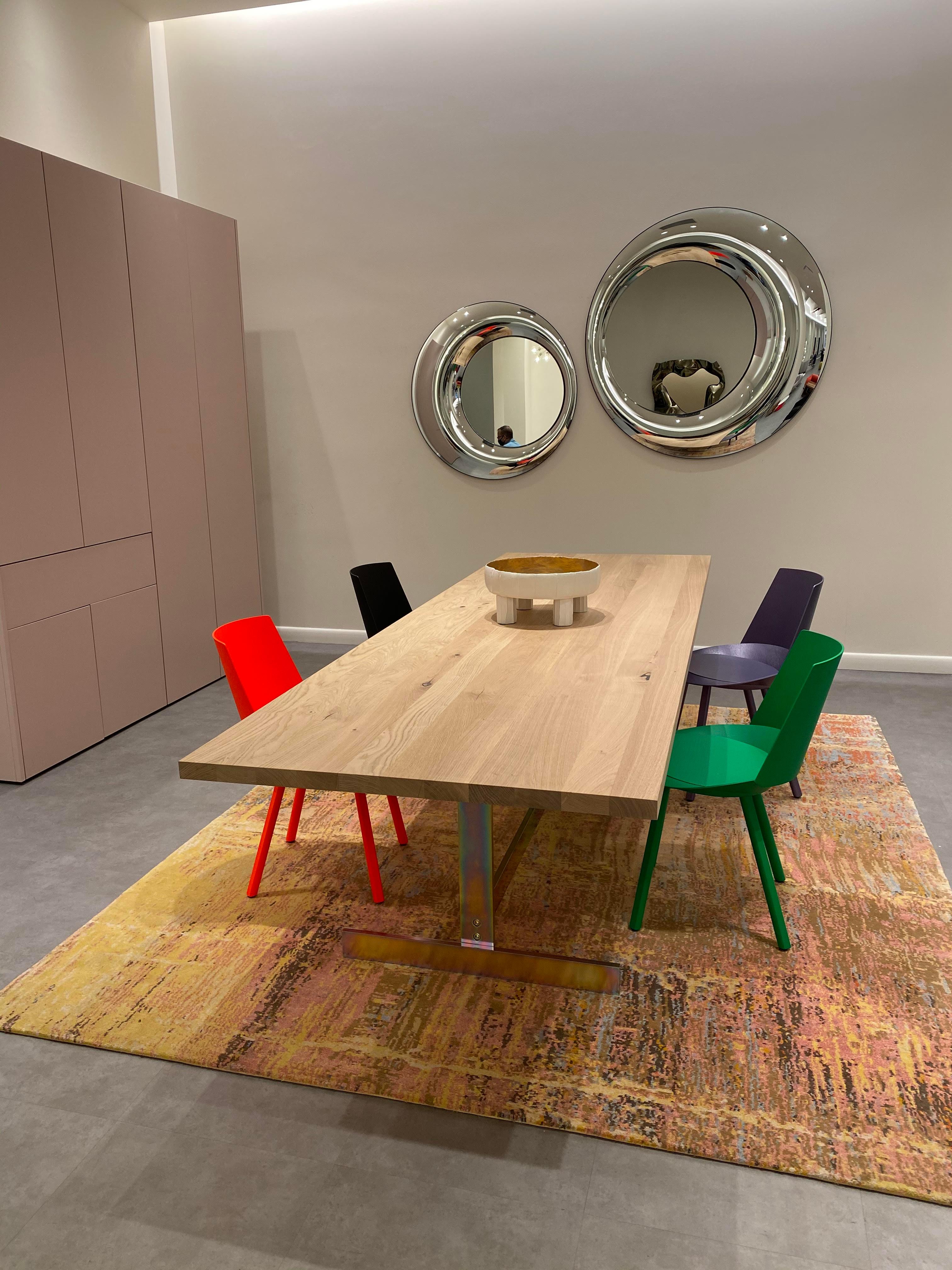 HOUDINI, custom made side chair, Oak Veneer, stained, lacquered,
E15 celebrates ten years of chair Houdini by Stefan Diez with a curated palette of anniversary colors. In his search for an ergonomic, organic seating shell without involving