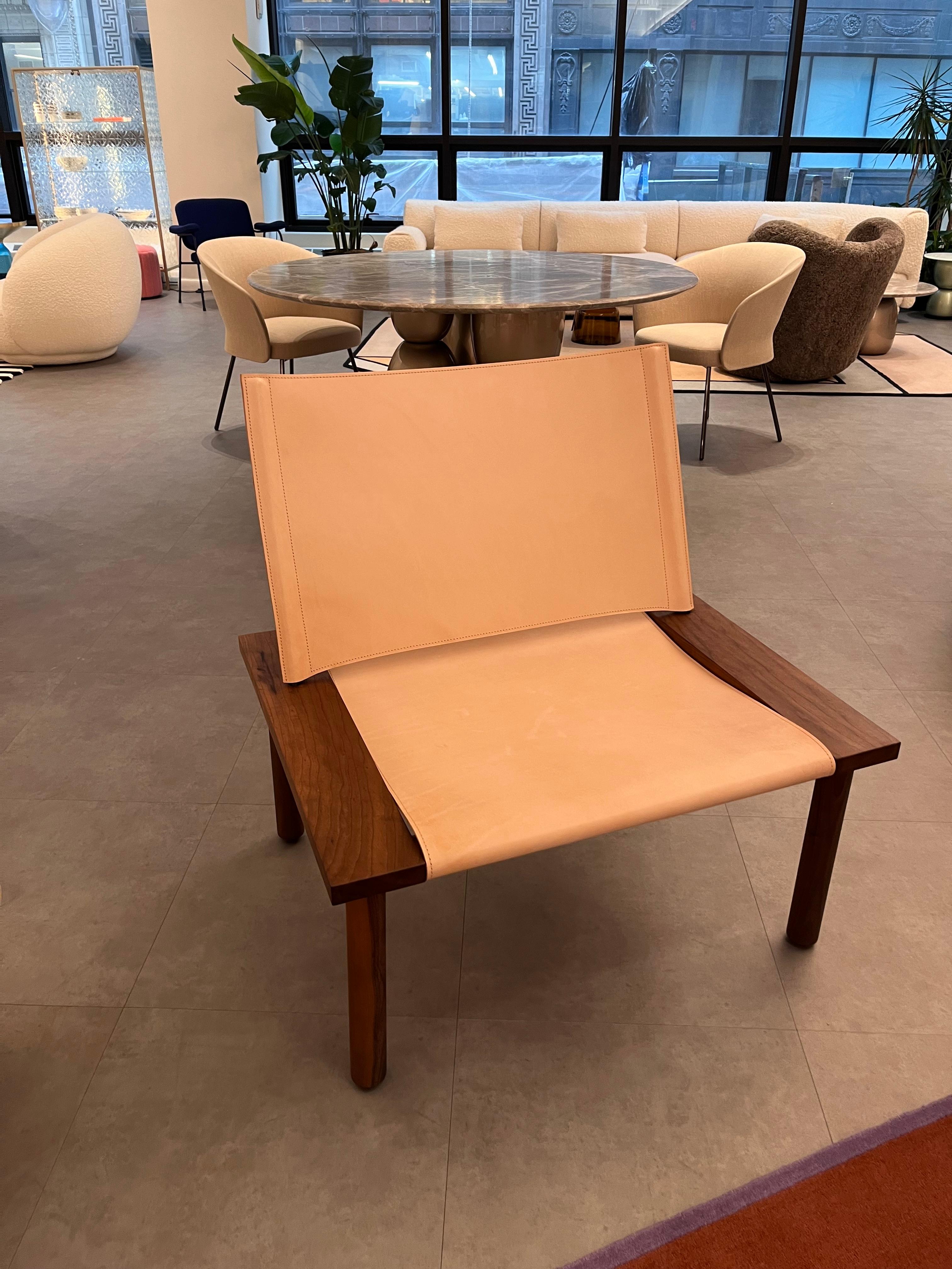 e15 ILMA Leather and European Walnut Lounge Chair by Jonas Lutz in STOCK In Excellent Condition For Sale In New York, NY