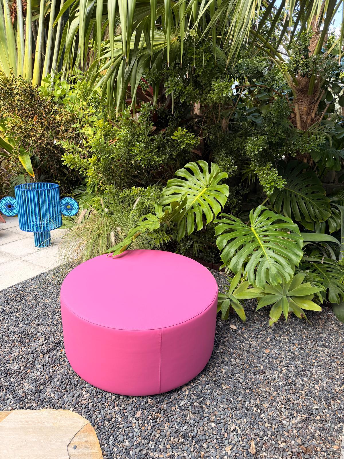 e15 Pouf Kerman di Philipp Mainzer + Farah Ebrahimi in STOCK In condizioni buone in vendita a New York, NY