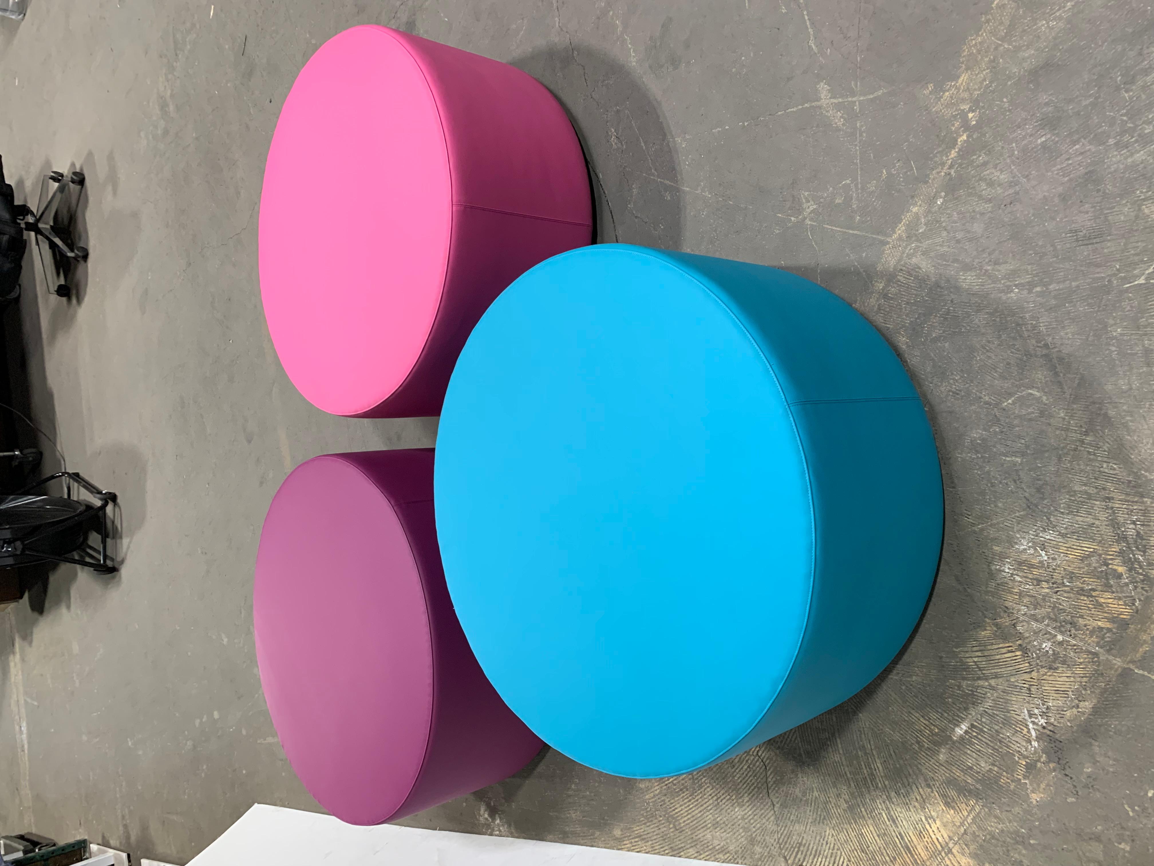 e15 Kerman Pouf von Philipp Mainzer + Farah Ebrahimi in STOCK im Angebot 1