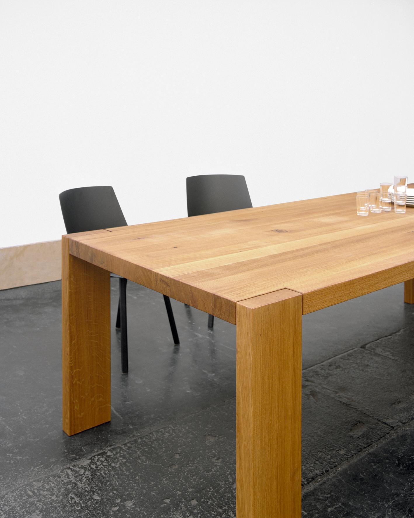 Moderne Table en bois e15 London de Philipp Mainzer en vente