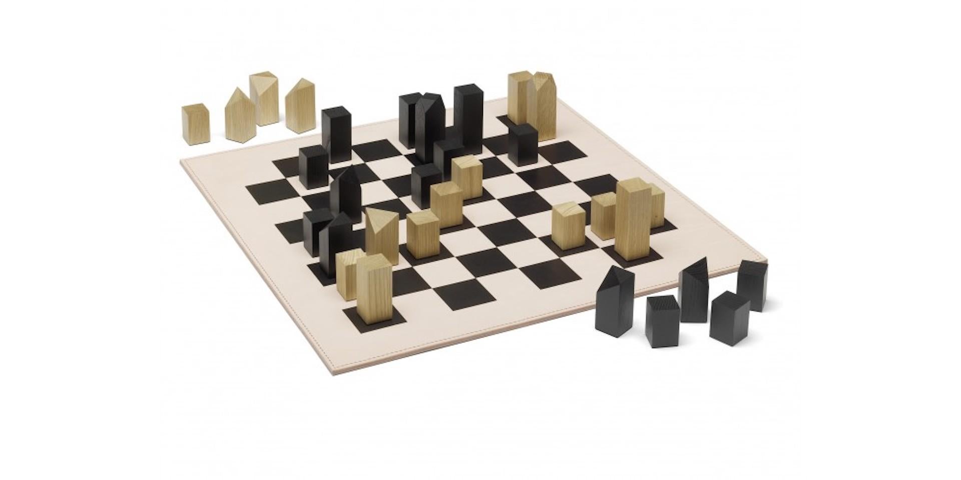 E15 Nona Chessboard & Chess Figures by Annabelle Klute  For Sale 3