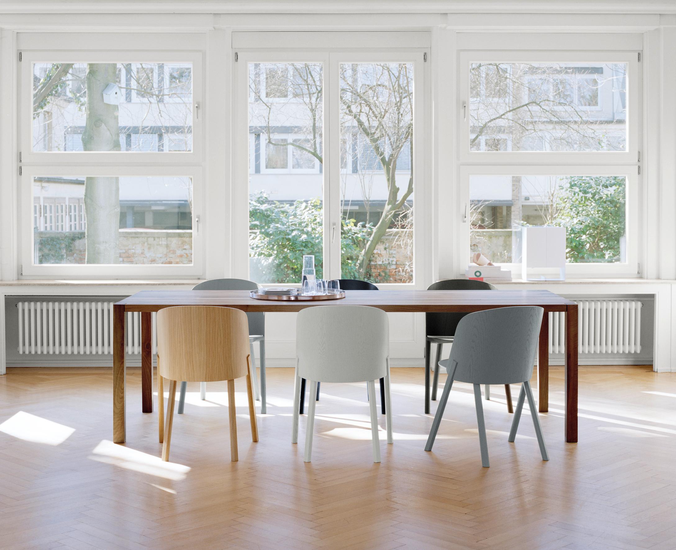 e15 Customizable Sloane Table by Philipp Mainzer For Sale 2