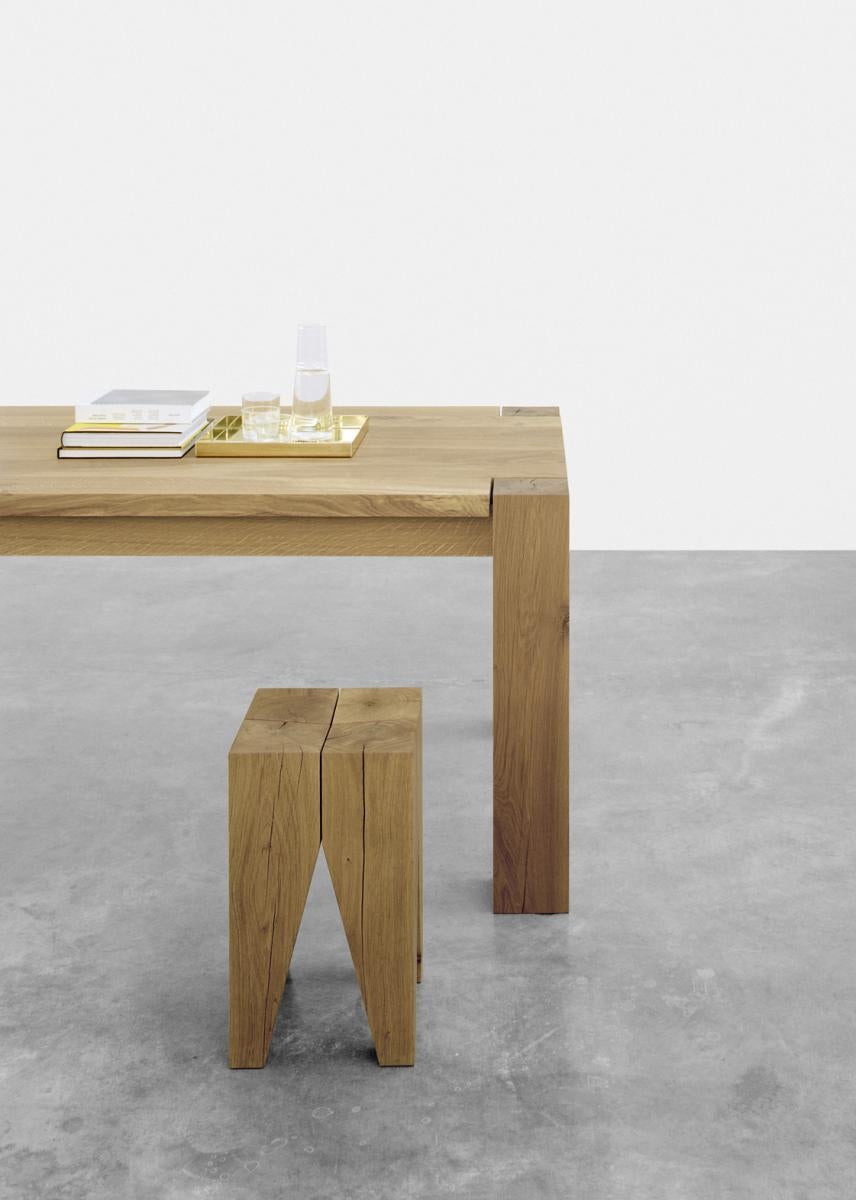 e15 Bigfoot tisch aus massiver eiche von Philipp Mainzer (21. Jahrhundert und zeitgenössisch) im Angebot
