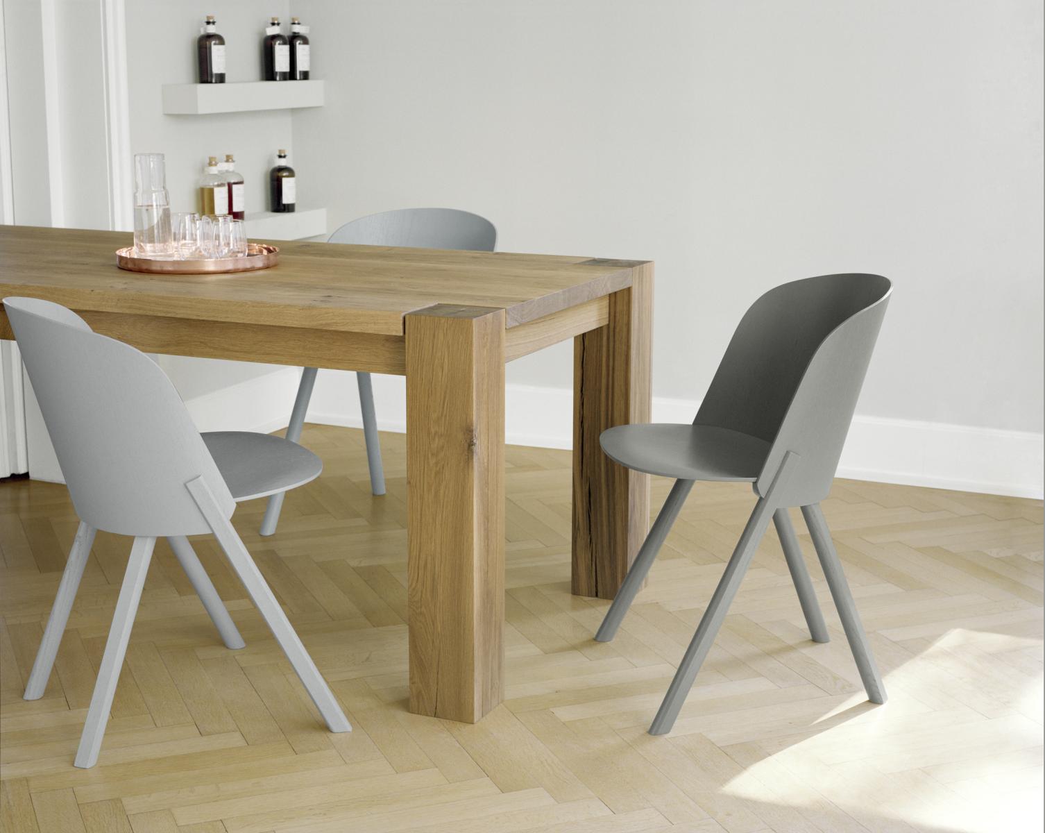 e15 Bigfoot tisch aus massiver eiche von Philipp Mainzer (Holz) im Angebot