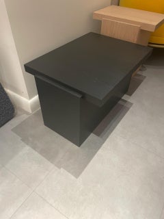 Table d'appoint e15 Tore Black Conçue par  David Thulstrup en STOCK