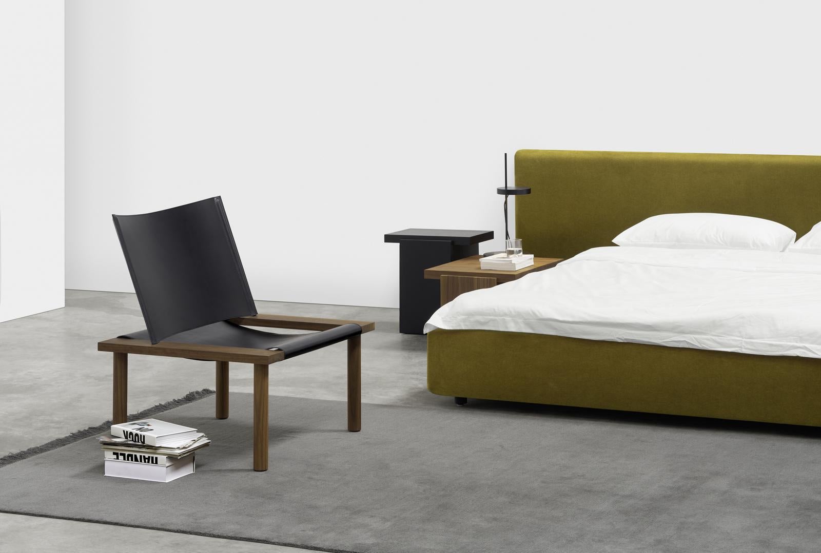 Table d'appoint e15 Tore Jet Black European Oak de David Thulstrup en stock Excellent état - En vente à New York, NY