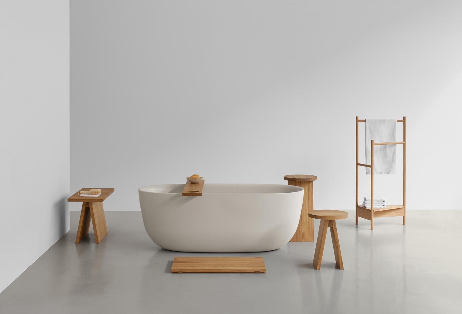 XXIe siècle et contemporain e15 Support d'armoire à trépied par Stefan Diez en vente