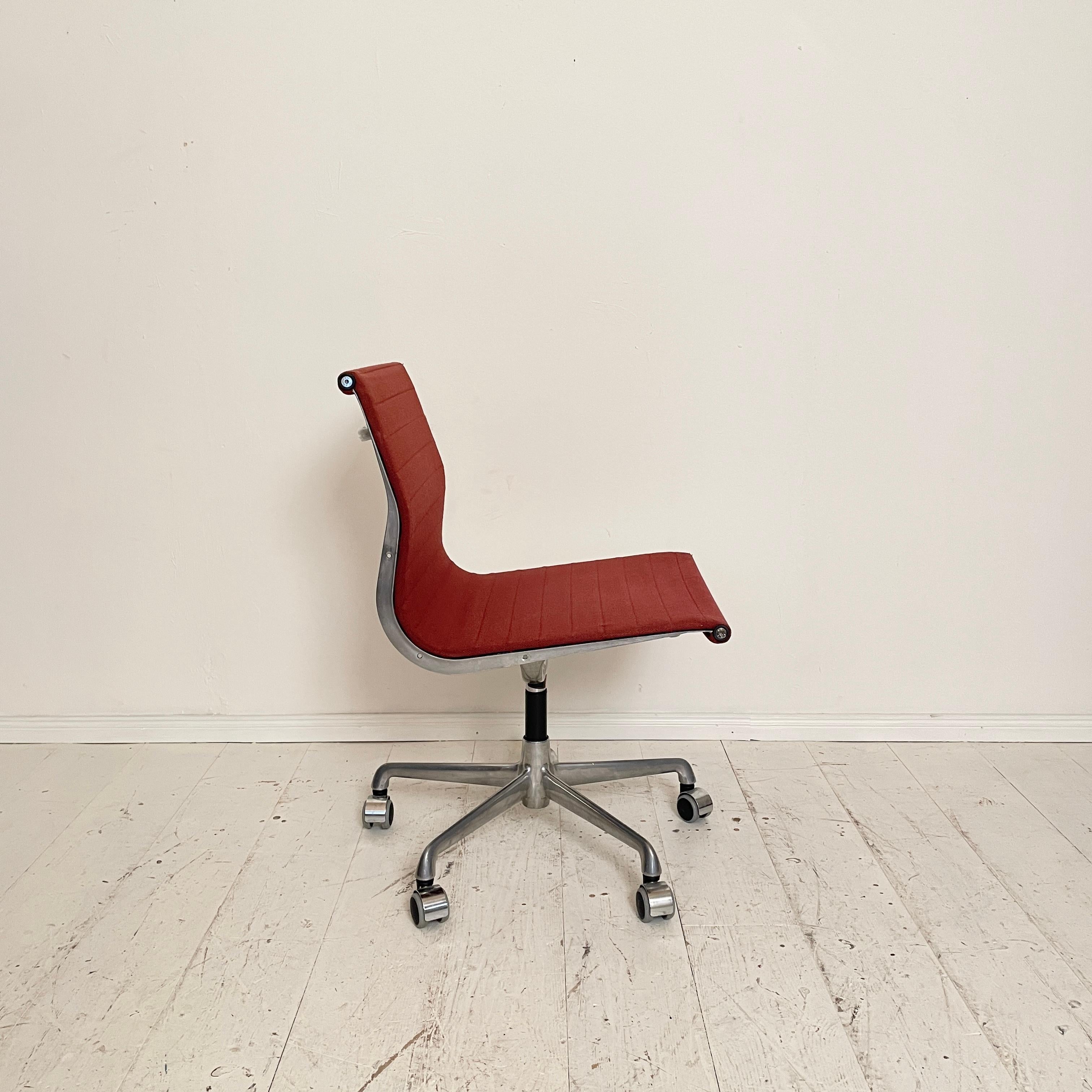 Italian EA 106 Office Chair in Aluminum by Charles & Ray Eames for ICF De Padova, 1981
