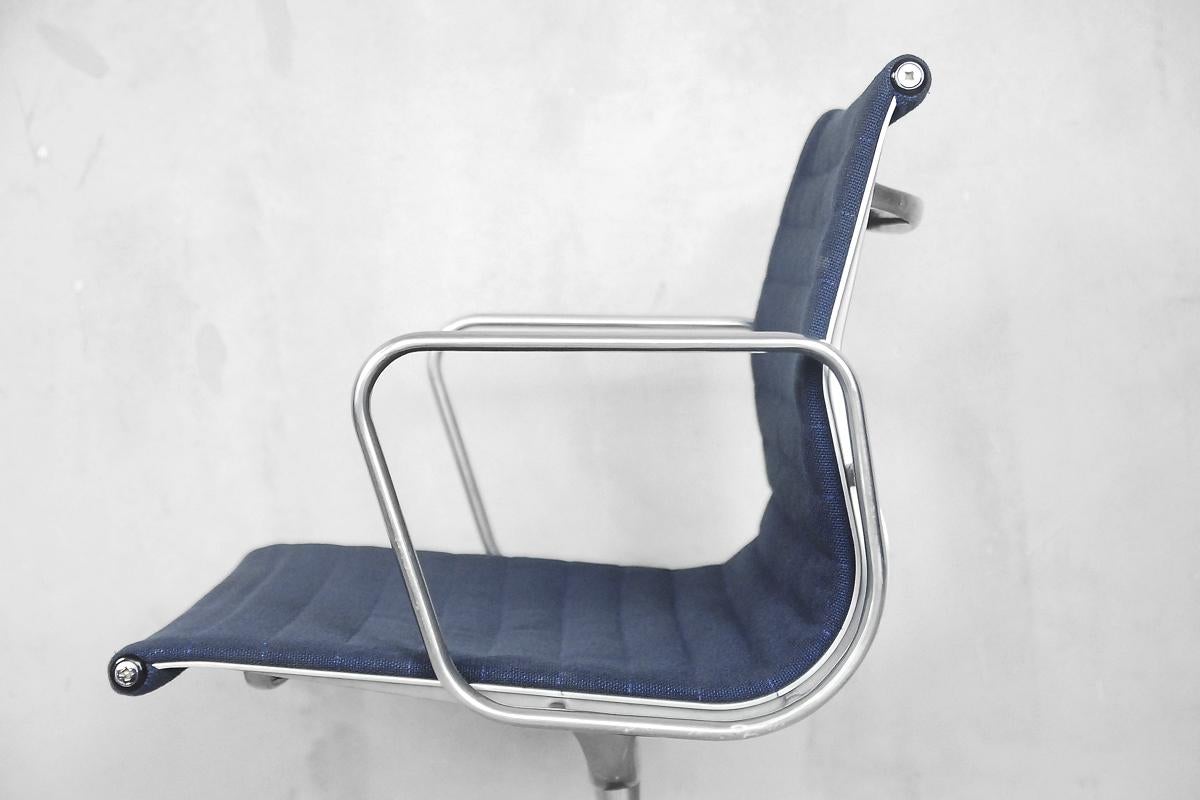 EA 108 Office Aluminum Chair by Charles & Ray Eames for Herman Miller, 1960s For Sale 1